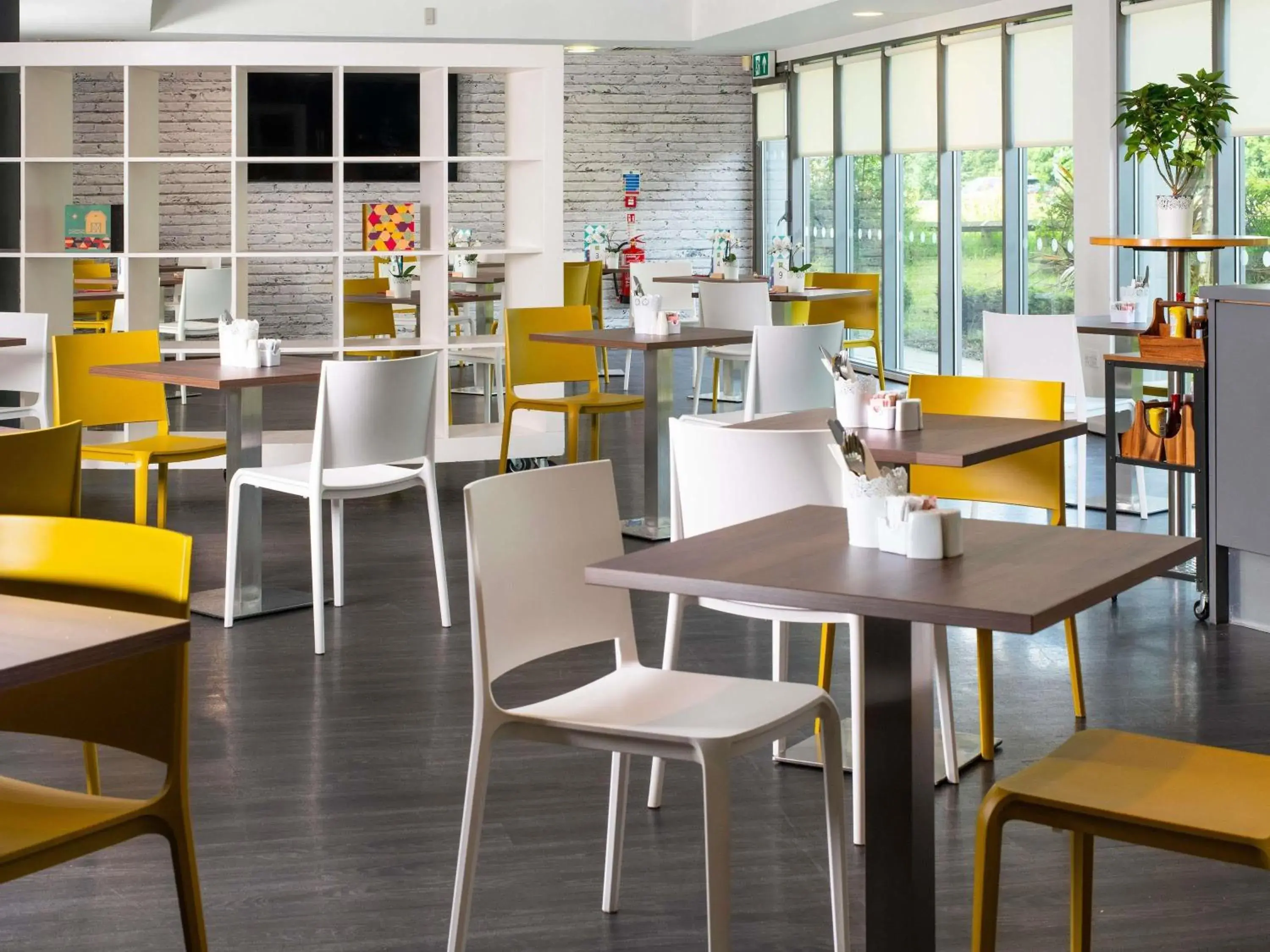 Lounge or bar in ibis Styles Haydock Lounge or bar in ibis Styles Haydock