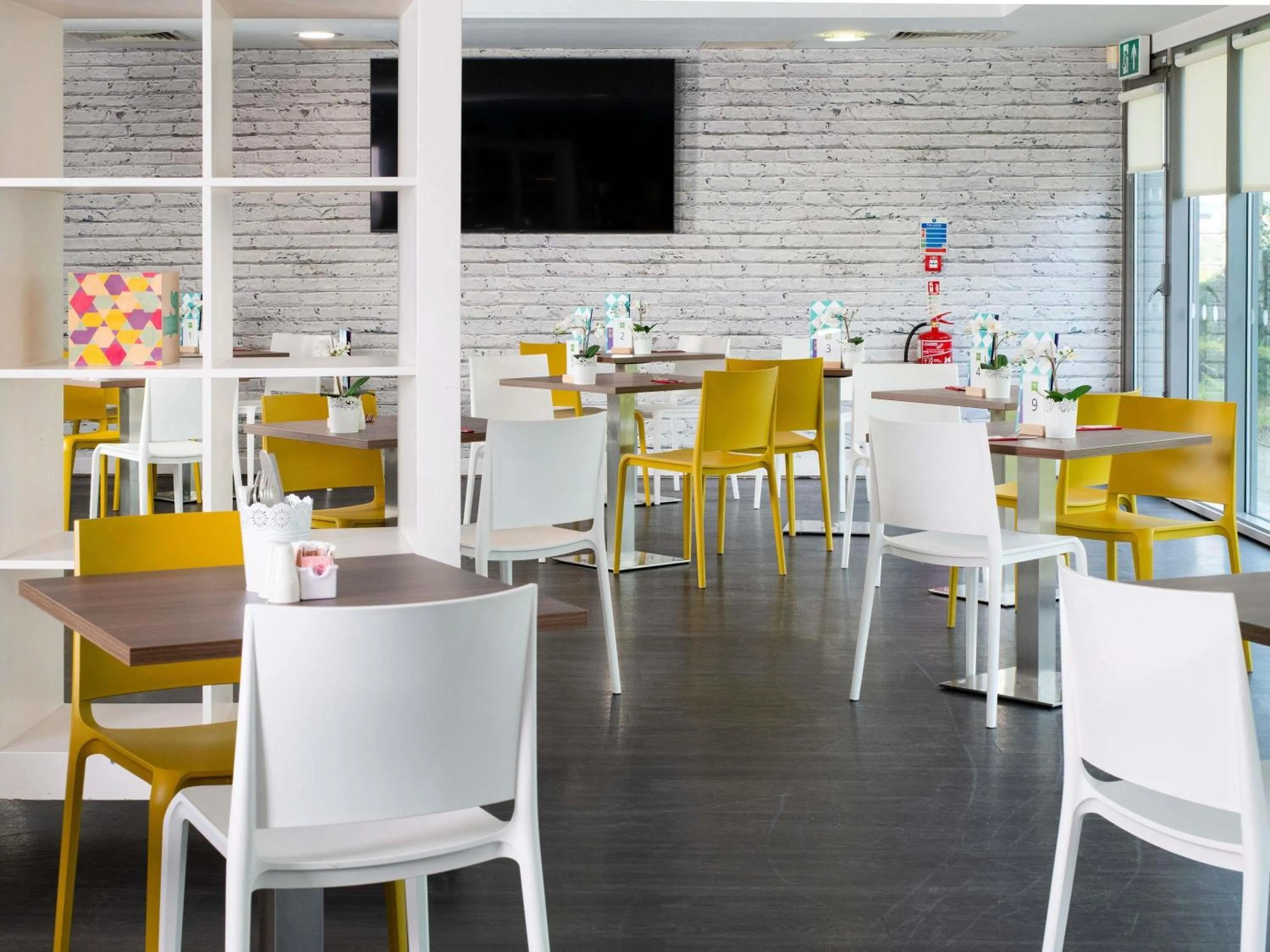 Lounge or bar in ibis Styles Haydock