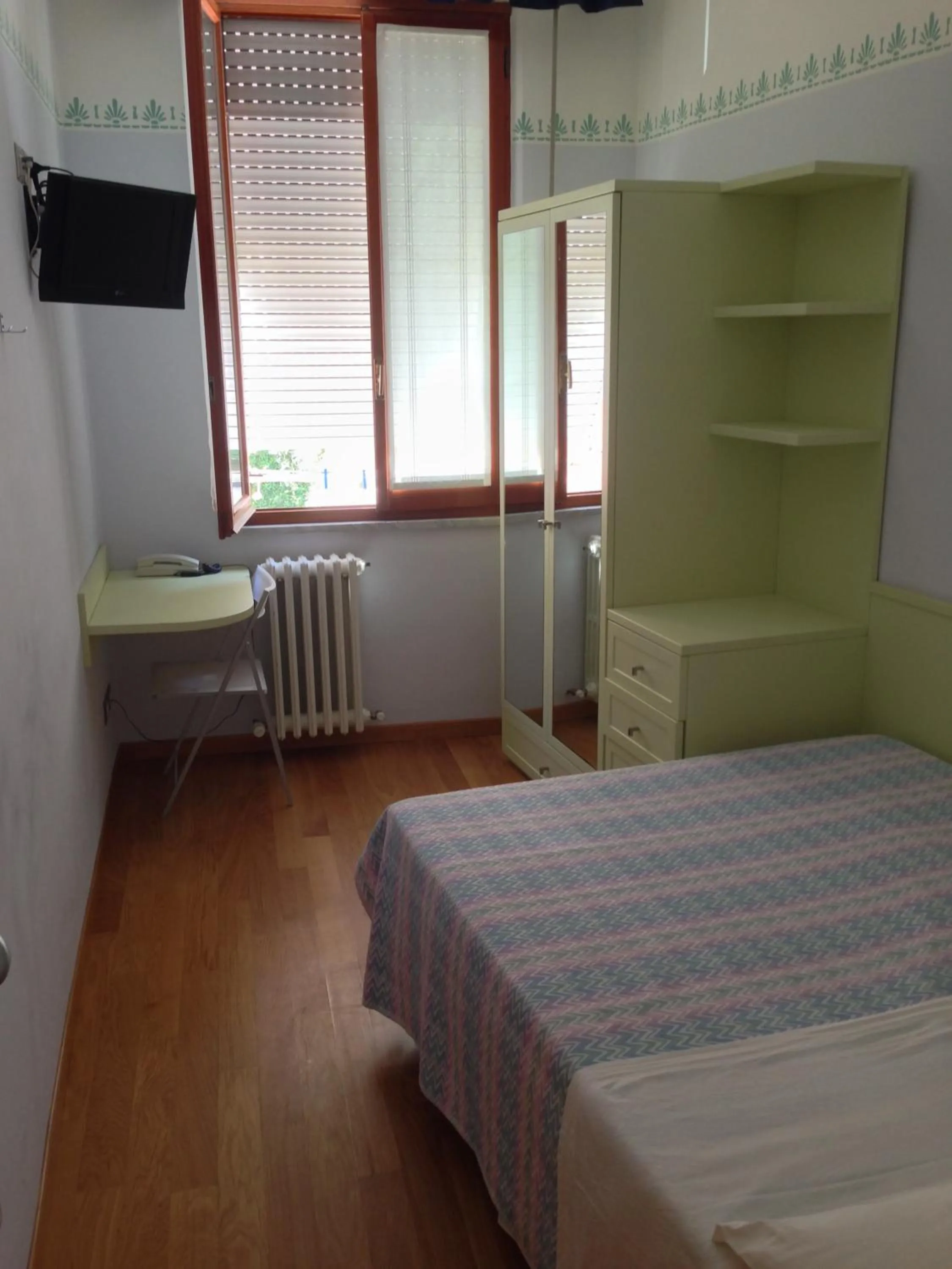 Photo of the whole room, Bed in Hotel Centrale