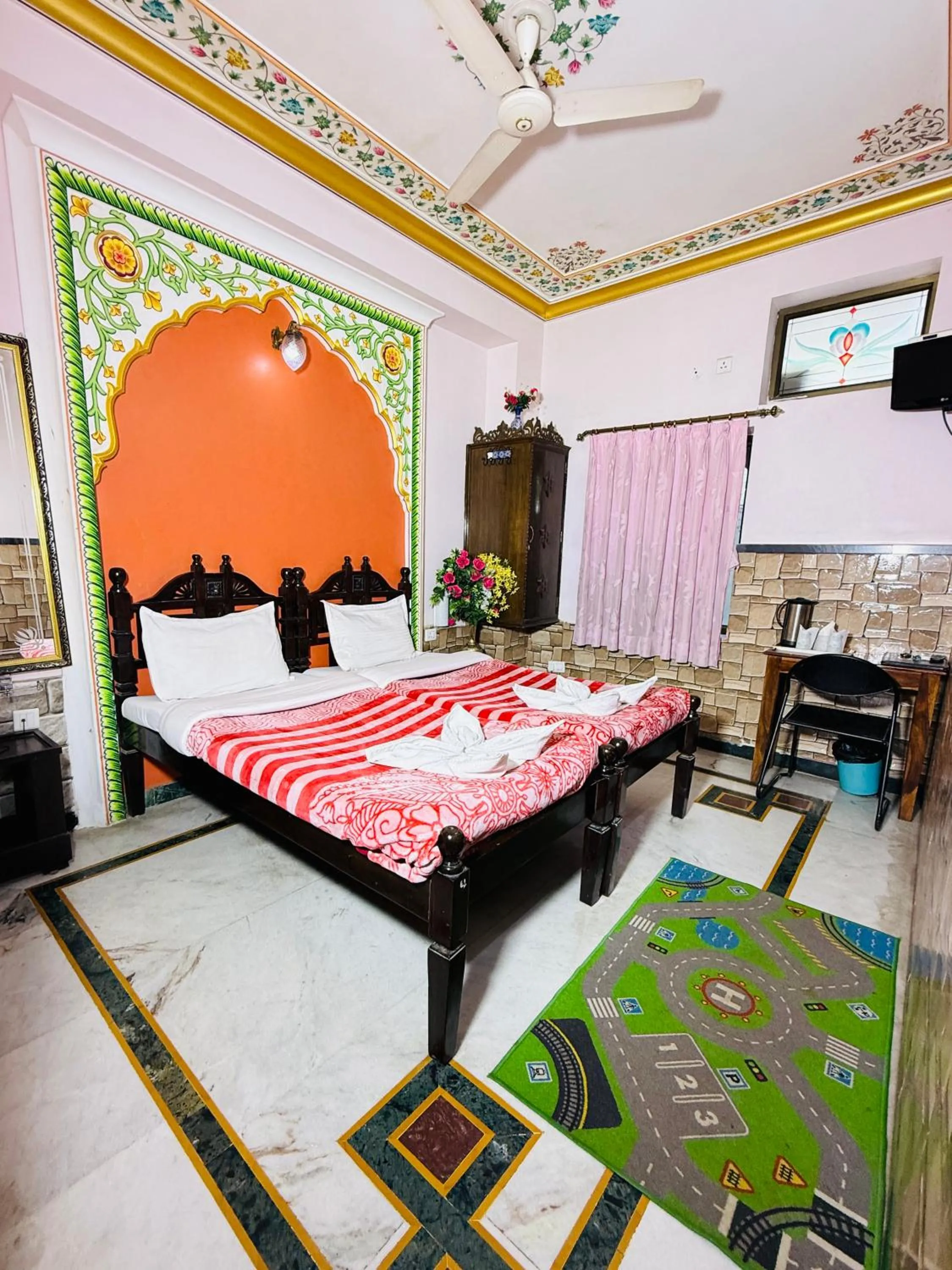 Bed in Hotel Moon Light Palace