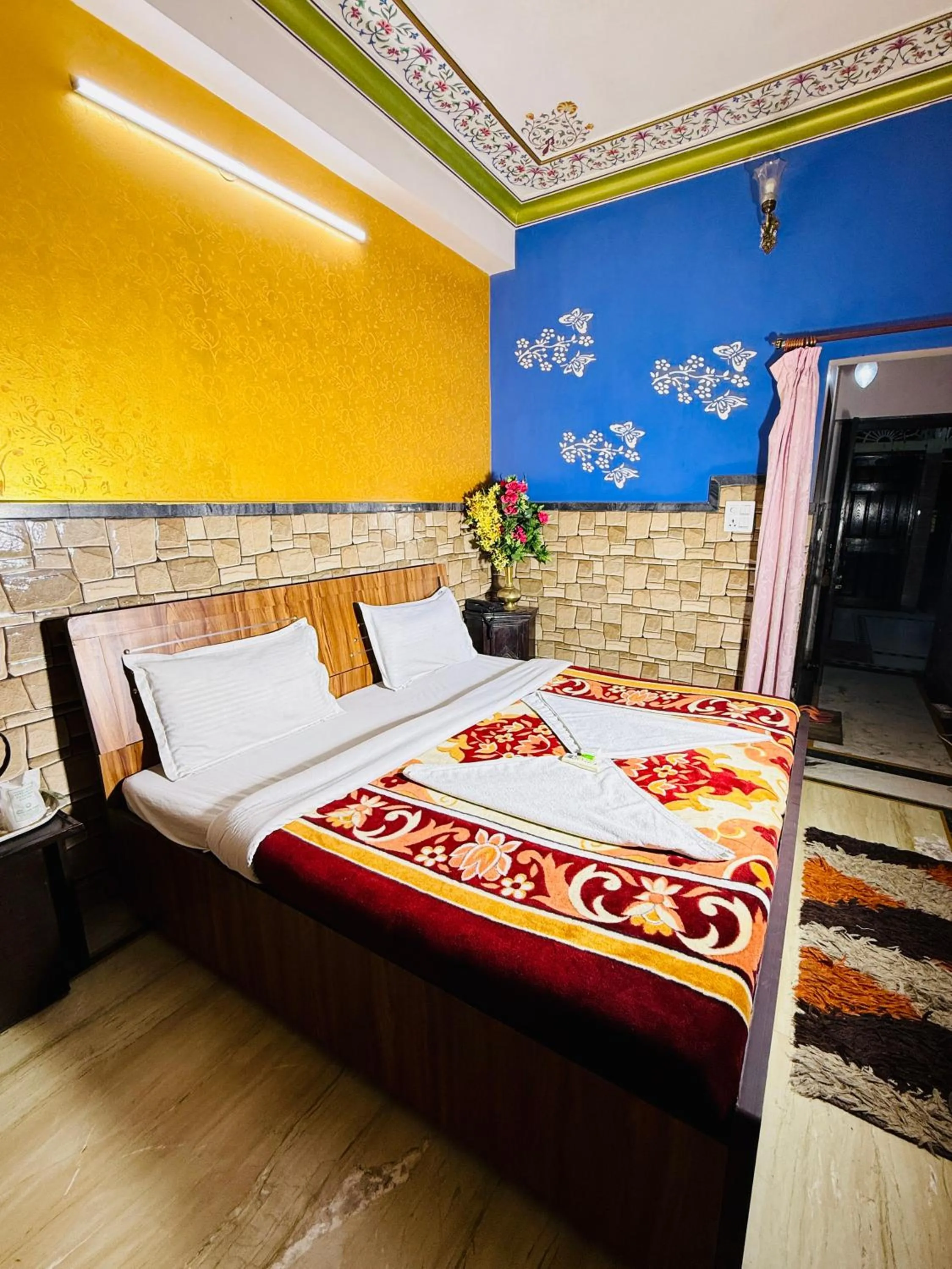 Bed in Hotel Moon Light Palace