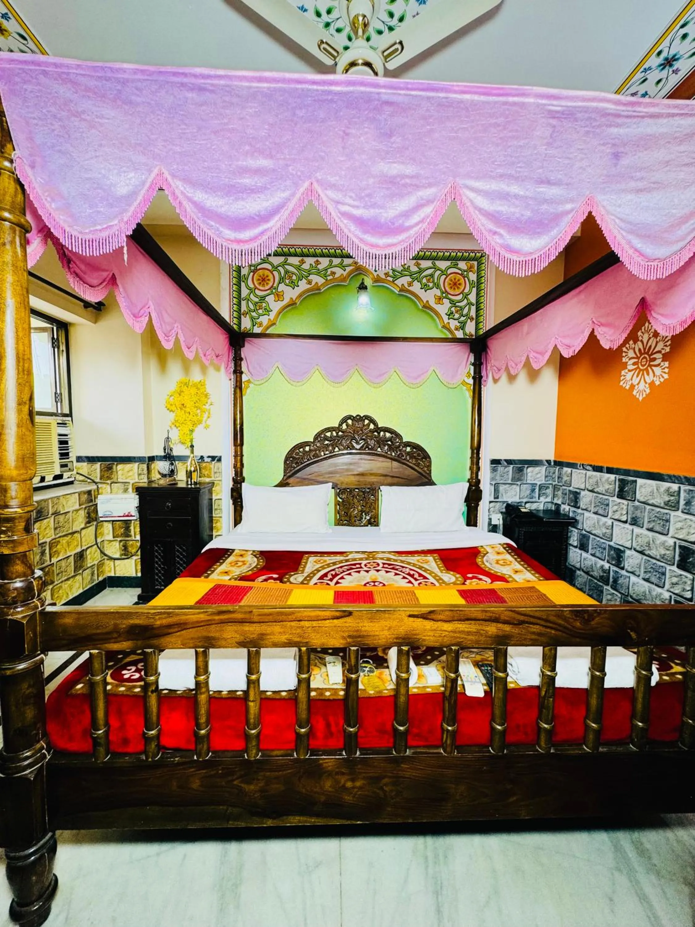 Bedroom, Bed in Hotel Moon Light Palace