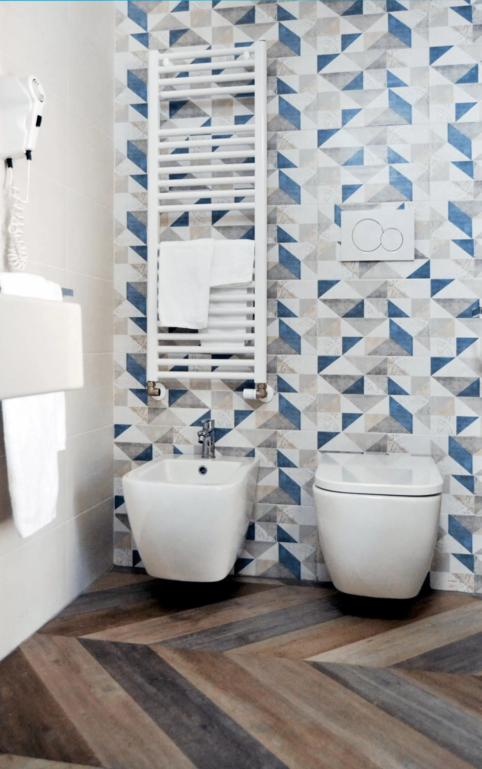 Toilet in Color Hotel Rimini