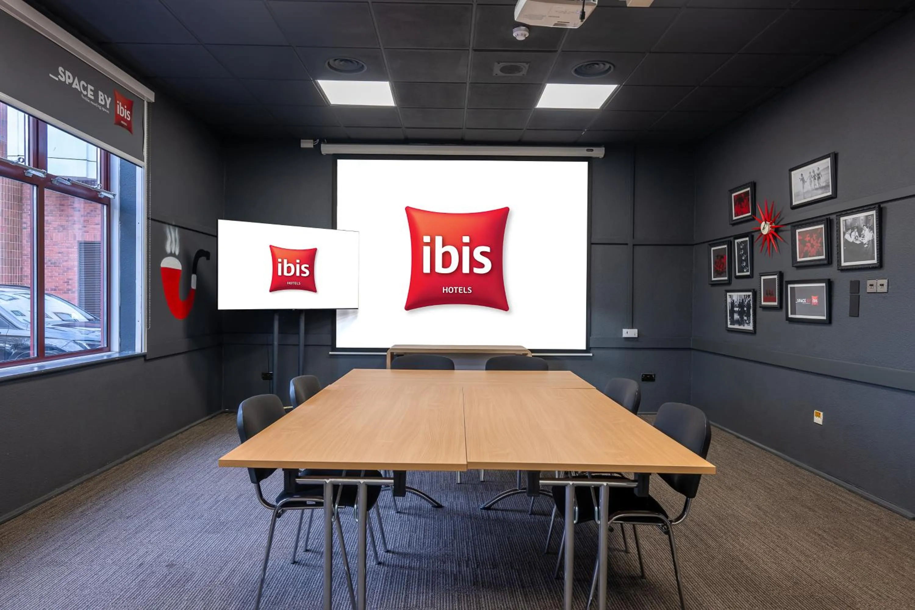 Meeting/conference room in ibis Portsmouth