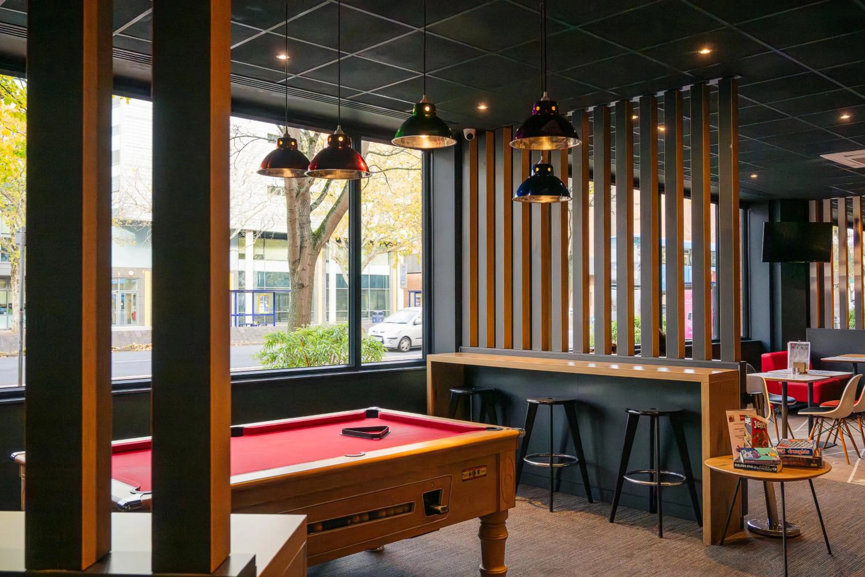 Entertainment in ibis Portsmouth