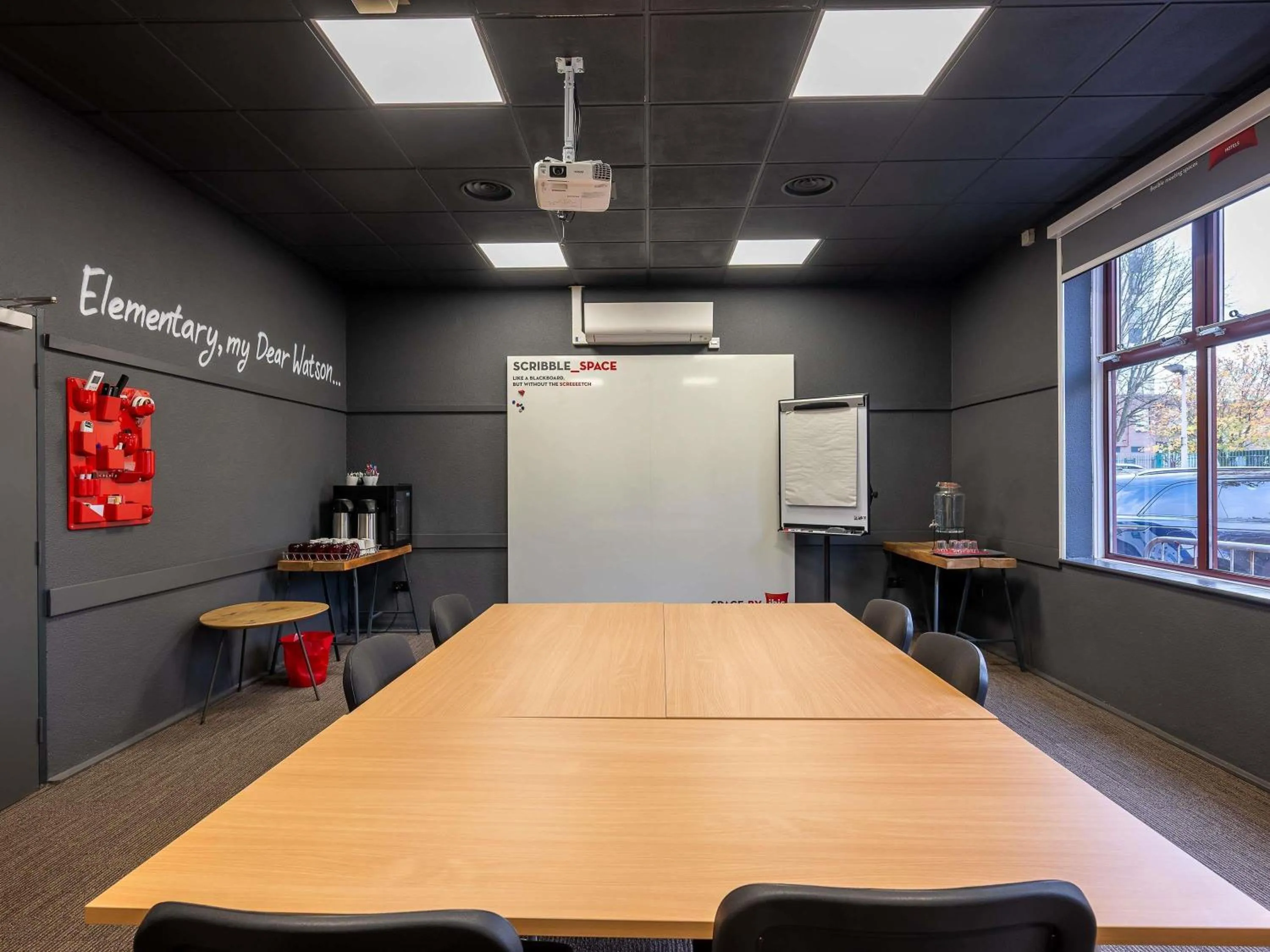 Meeting/conference room in ibis Portsmouth