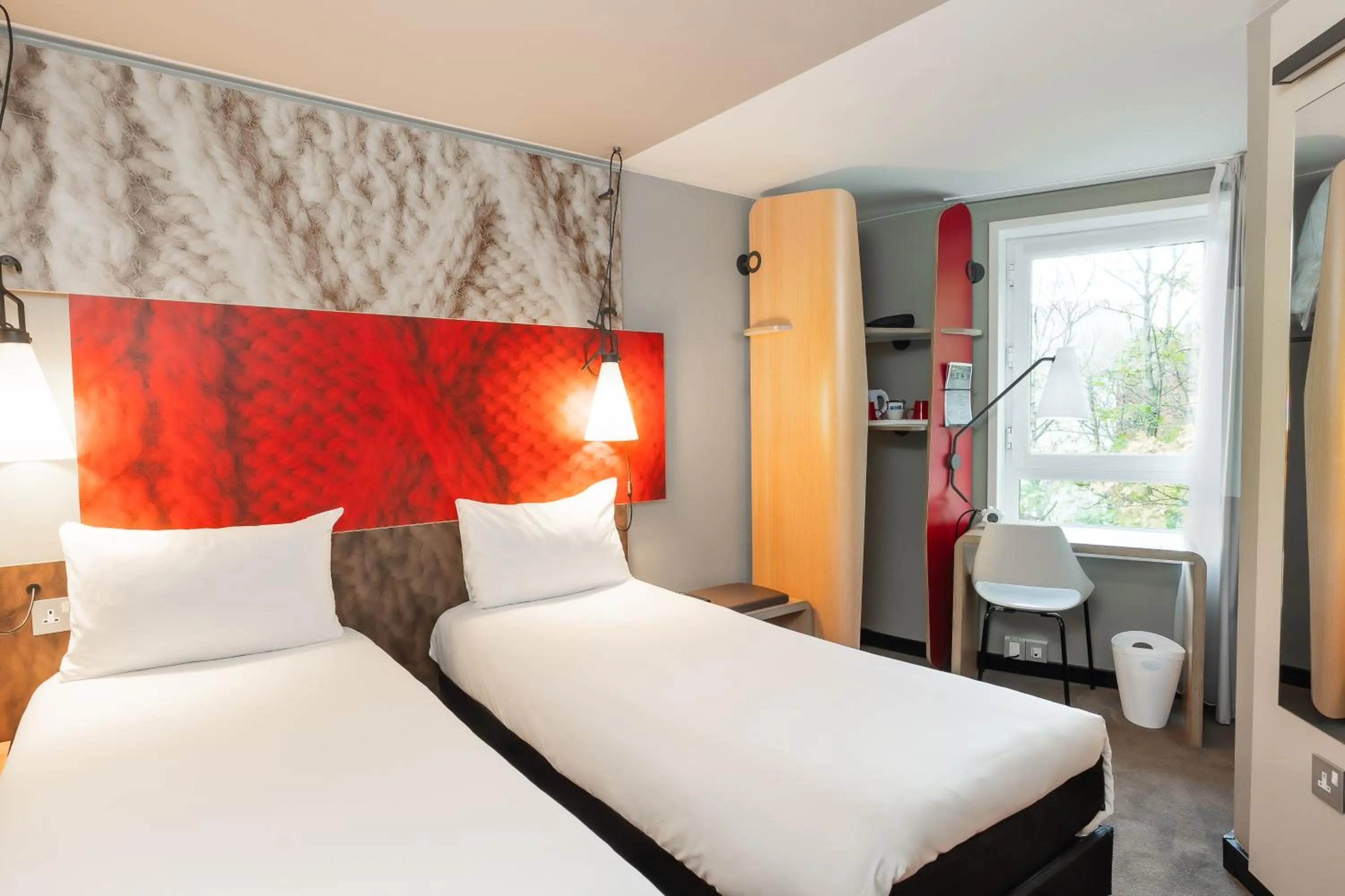 Bed in ibis Portsmouth