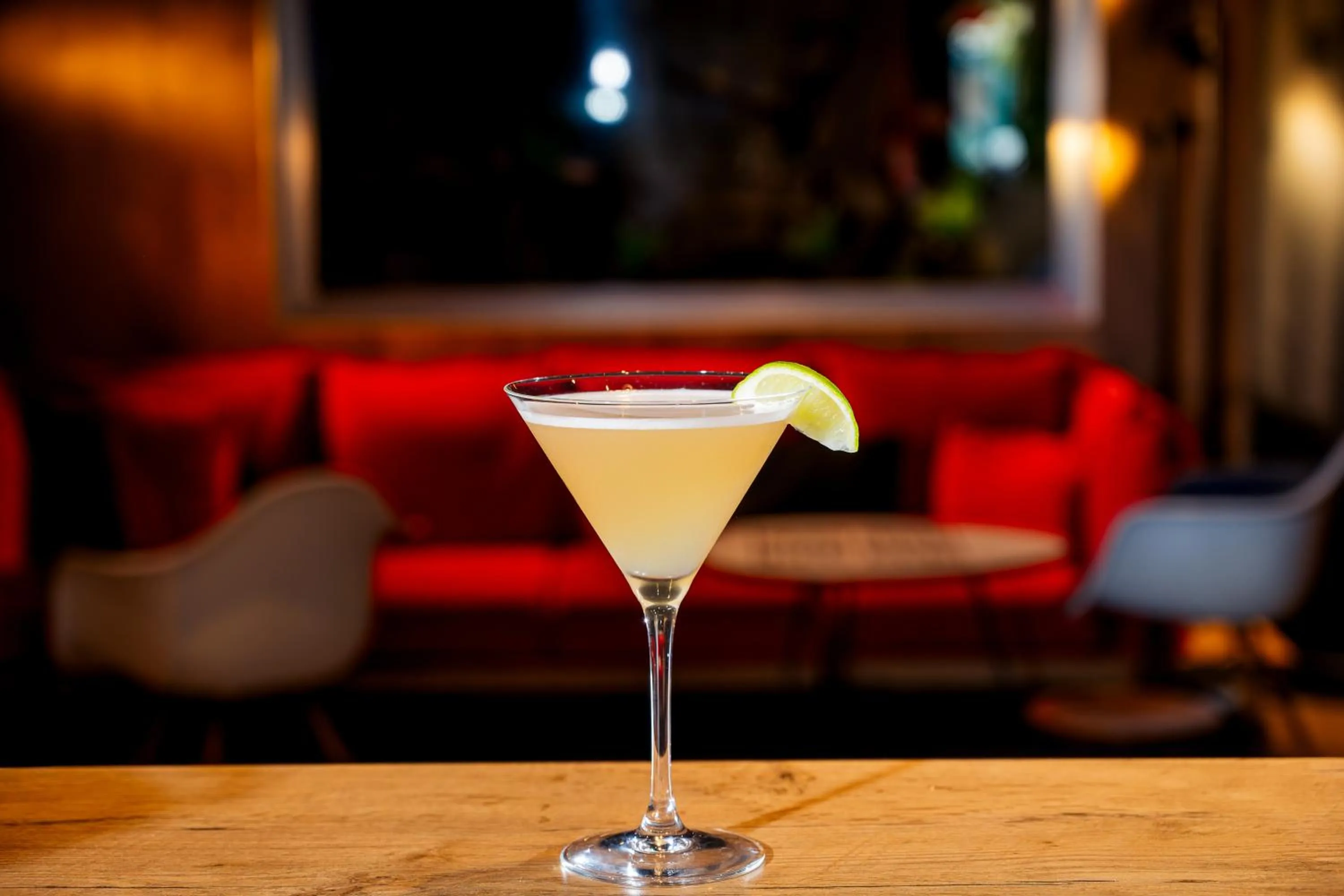 Lounge or bar in ibis Portsmouth