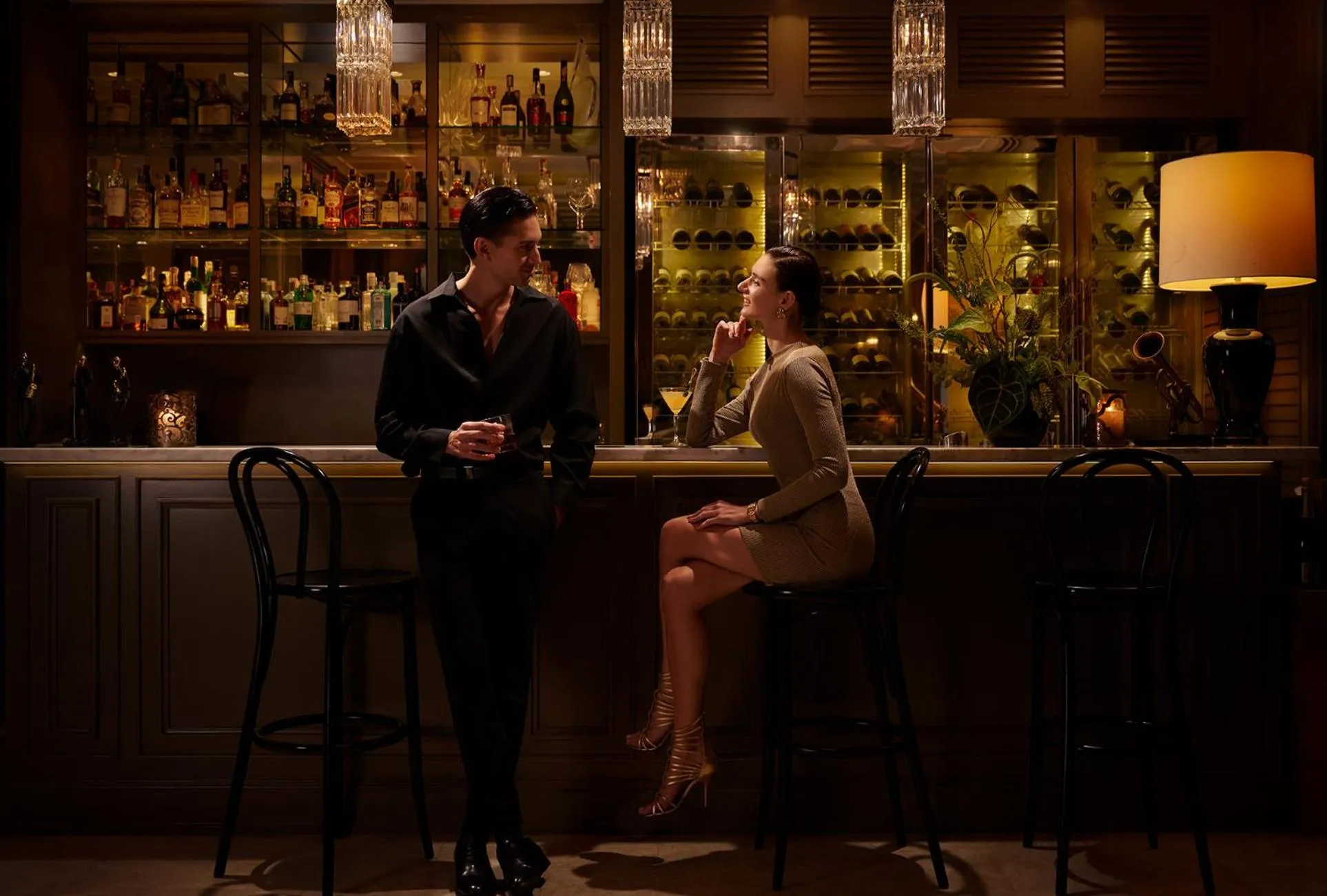 Restaurant/places to eat in Oriental Residence Bangkok