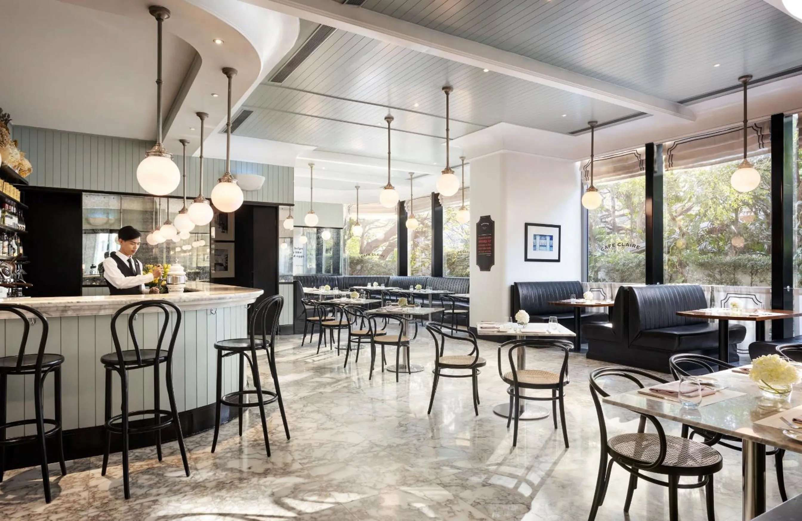 Restaurant/places to eat in Oriental Residence Bangkok