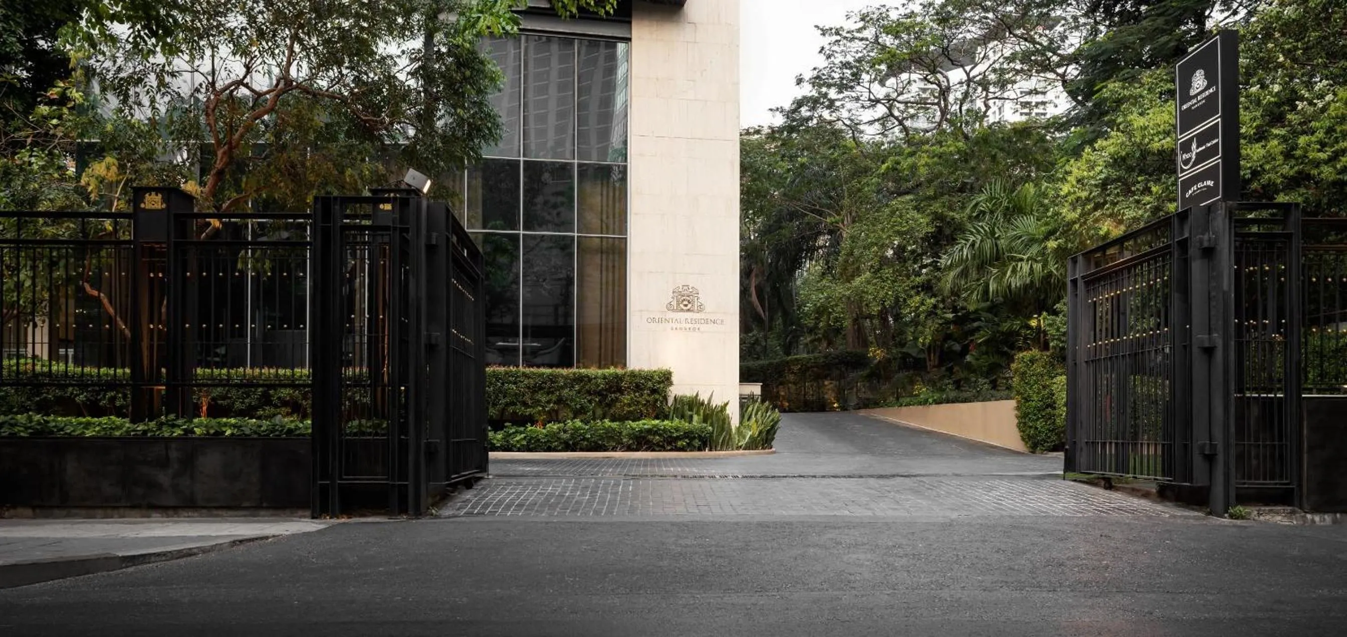 Property building in Oriental Residence Bangkok