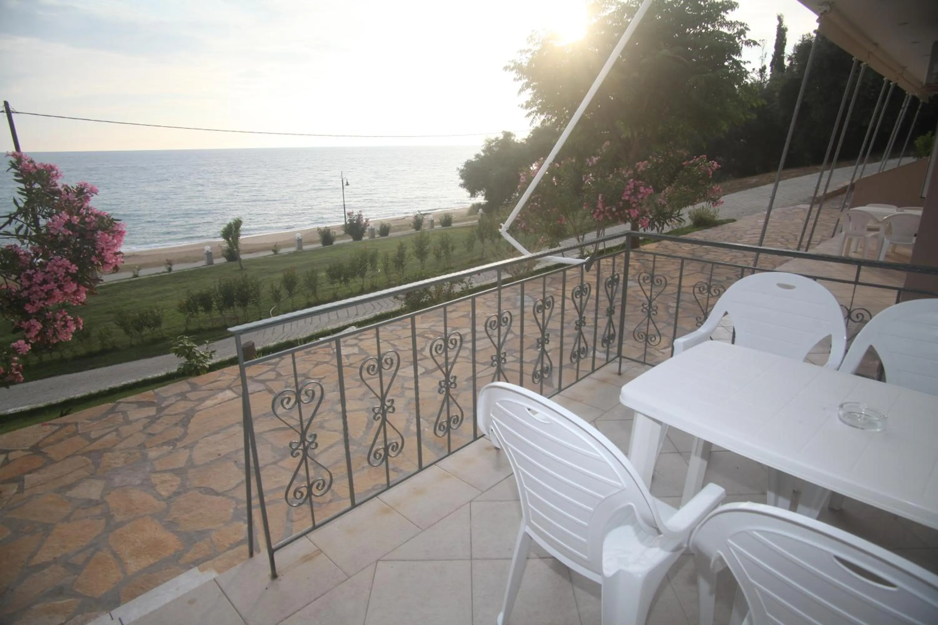 Balcony/Terrace in Akrothalassia