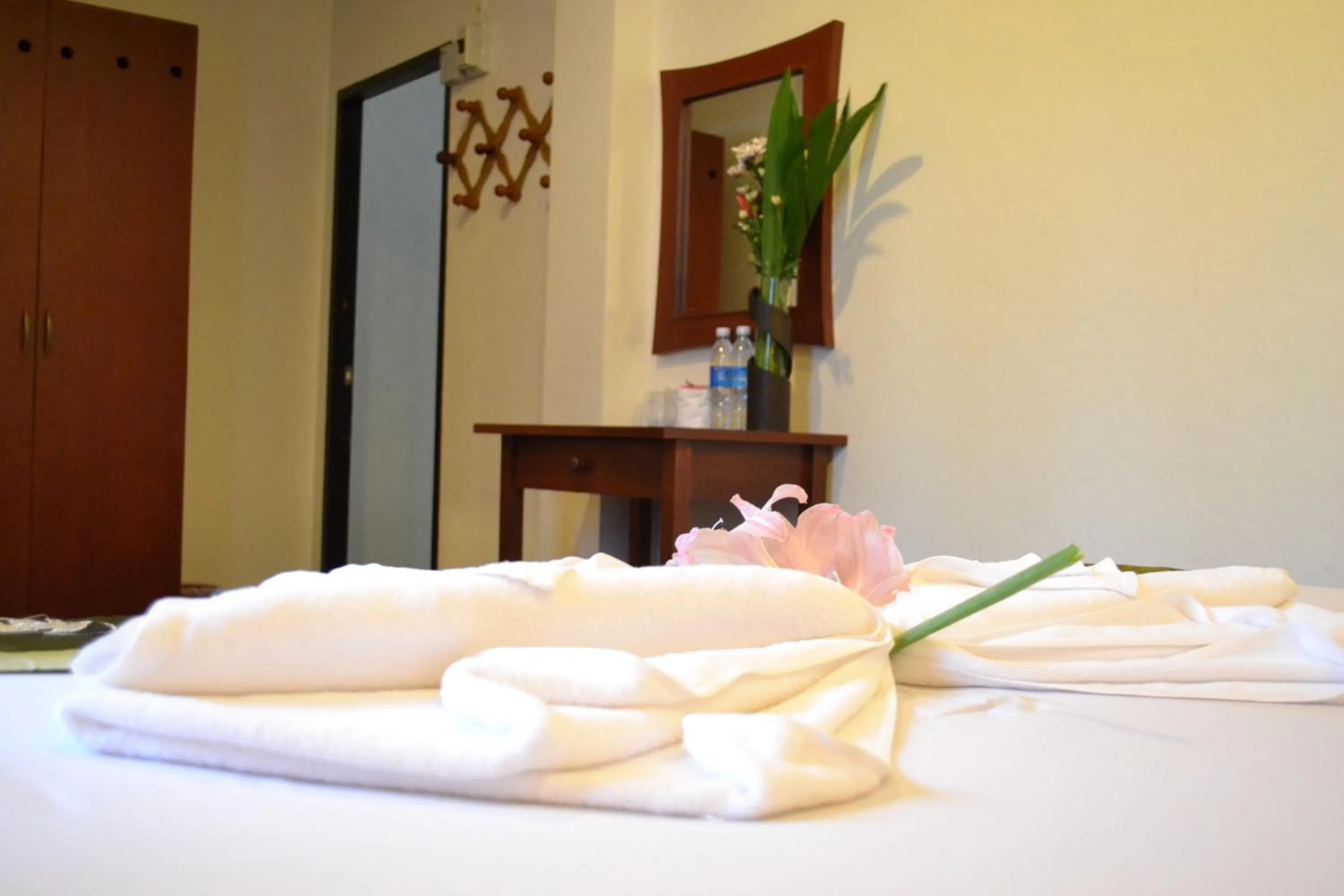 TV and multimedia, Bed in Wandee Bed & Breakfast