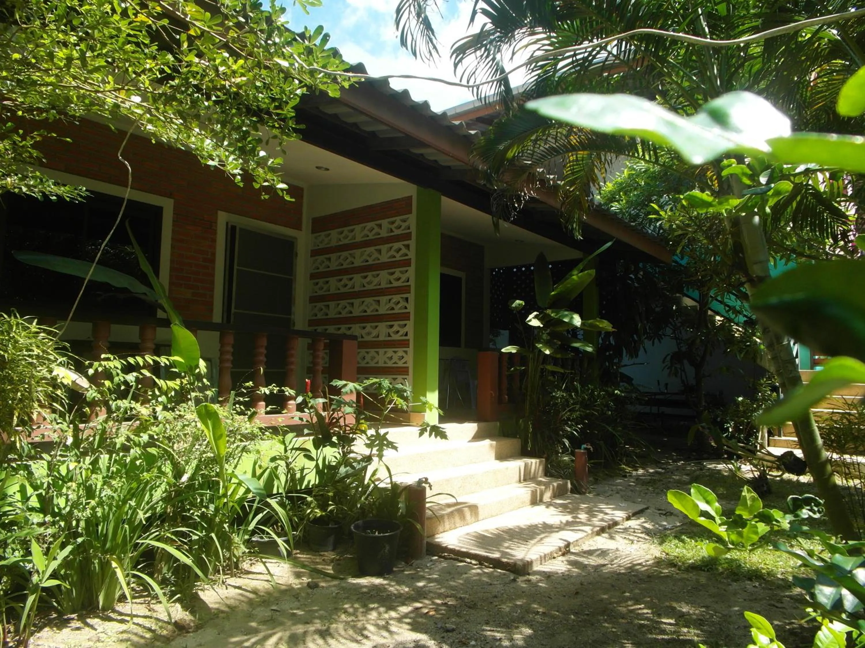 Property building in Wandee Bed & Breakfast