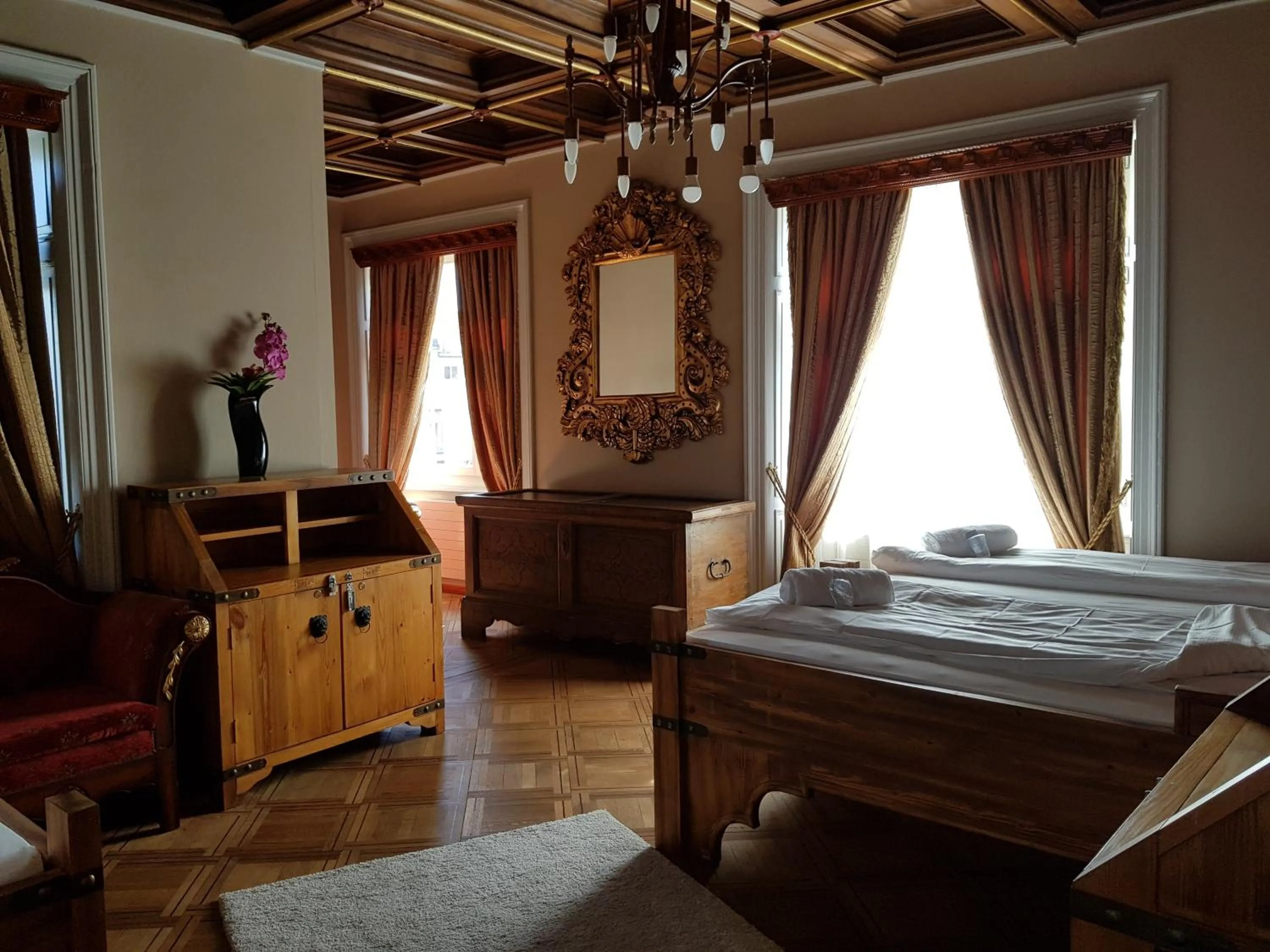 Triple Room with Shared Bathroom in Seldas