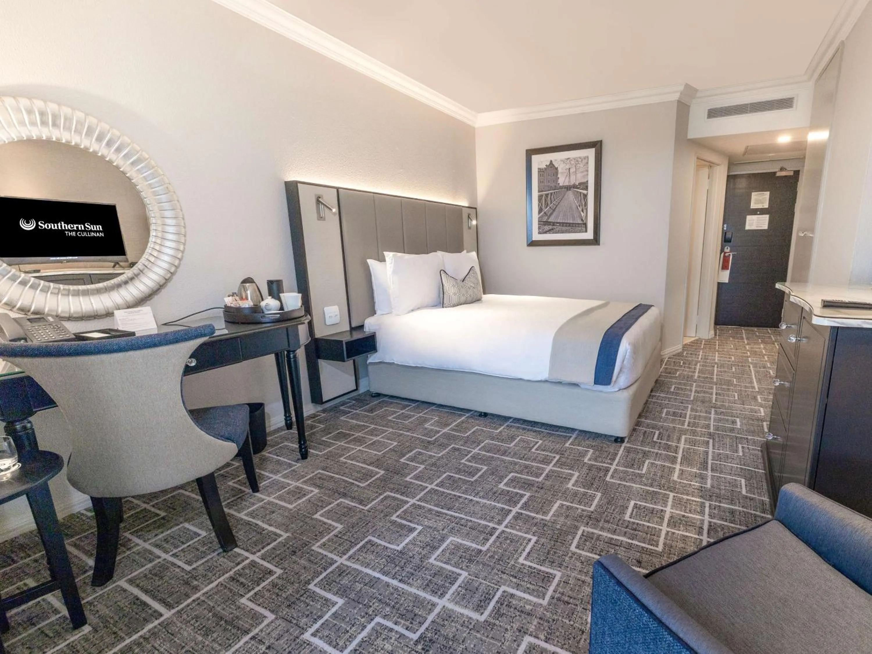 Bedroom, Bed in Southern Sun The Cullinan