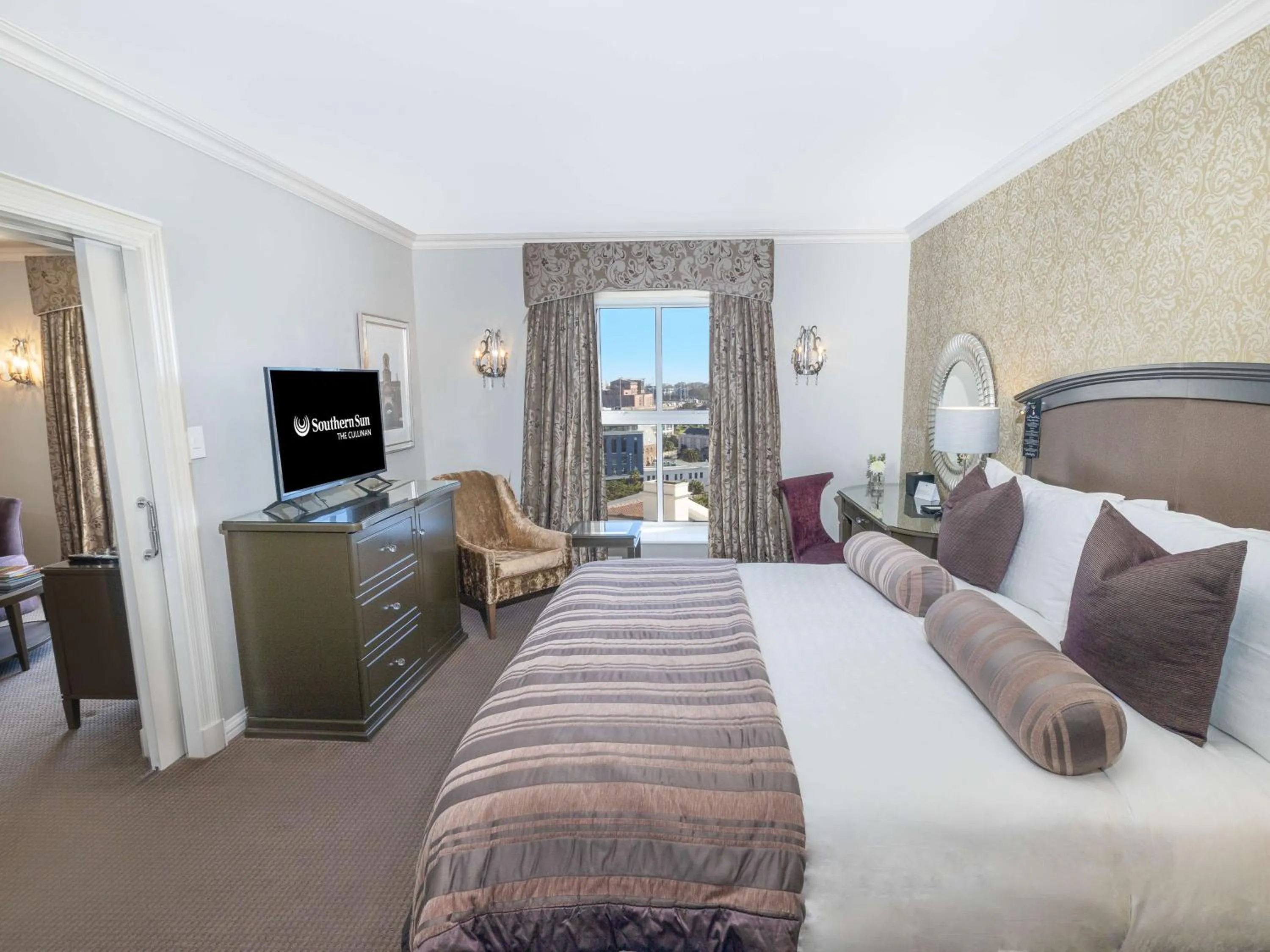 TV and multimedia, Bed in Southern Sun The Cullinan