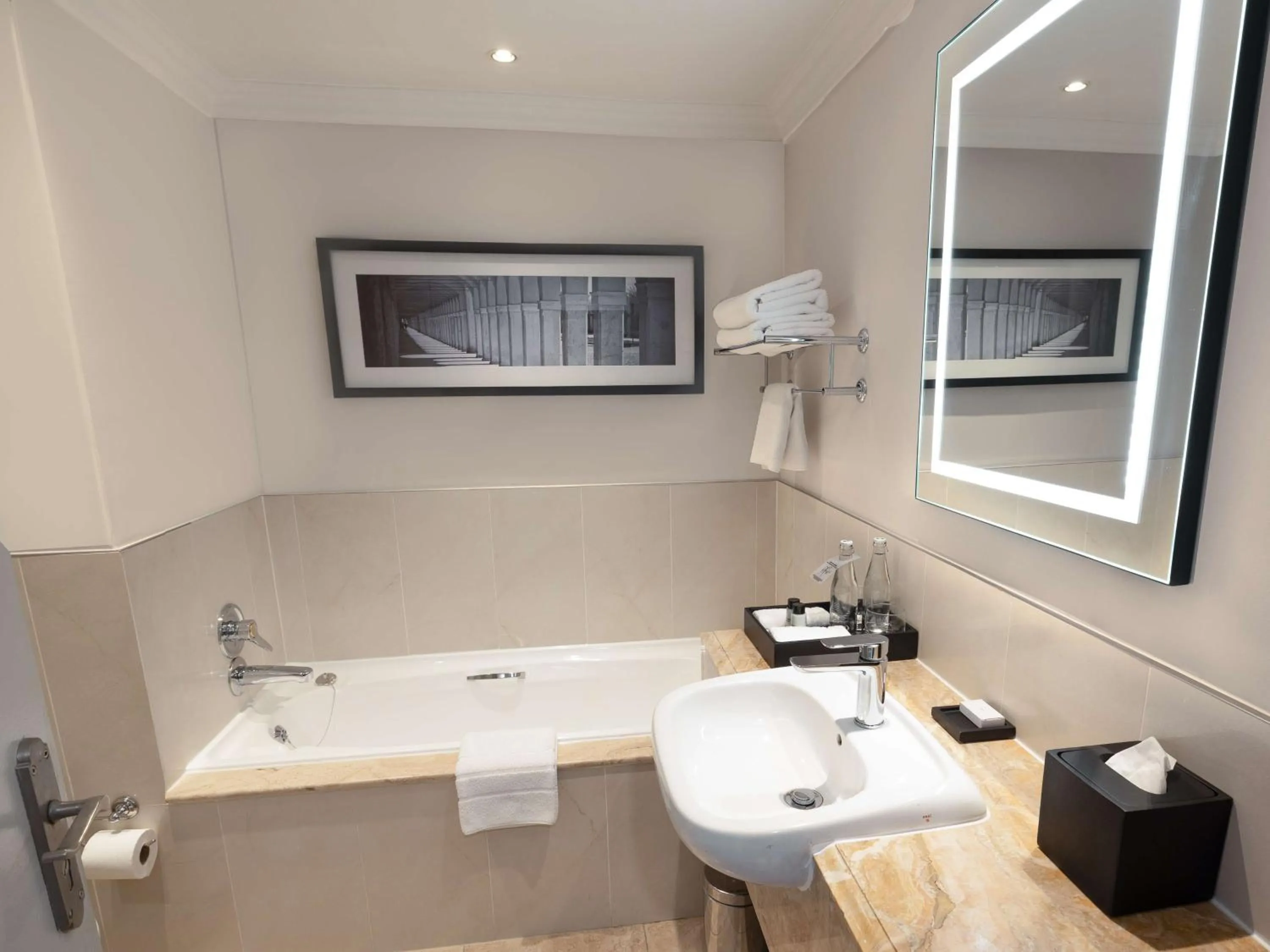 Bathroom in Southern Sun The Cullinan