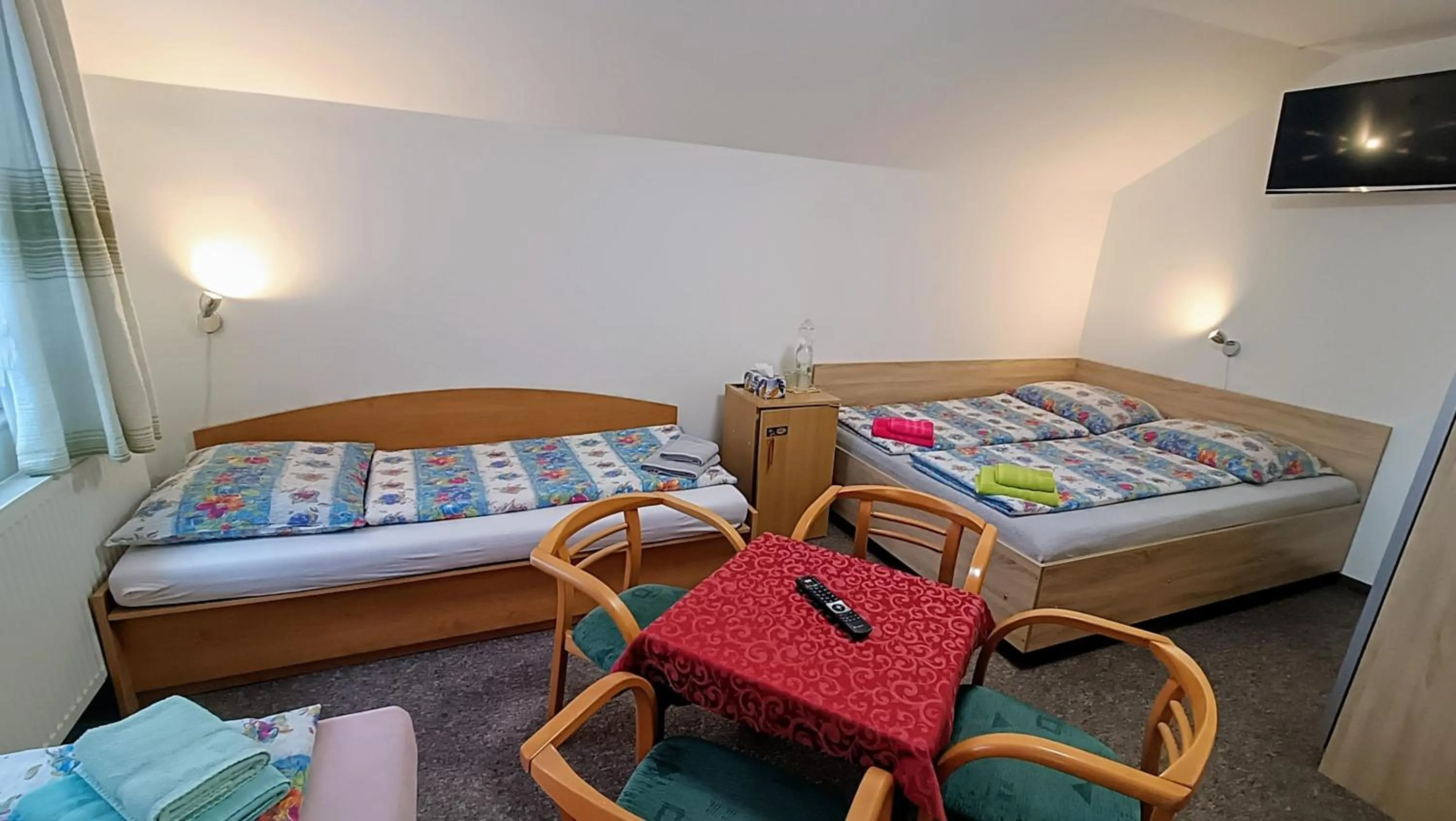 Quadruple Room - single occupancy in Pension 444 - Ski Resort Herlikovice and Bubakov