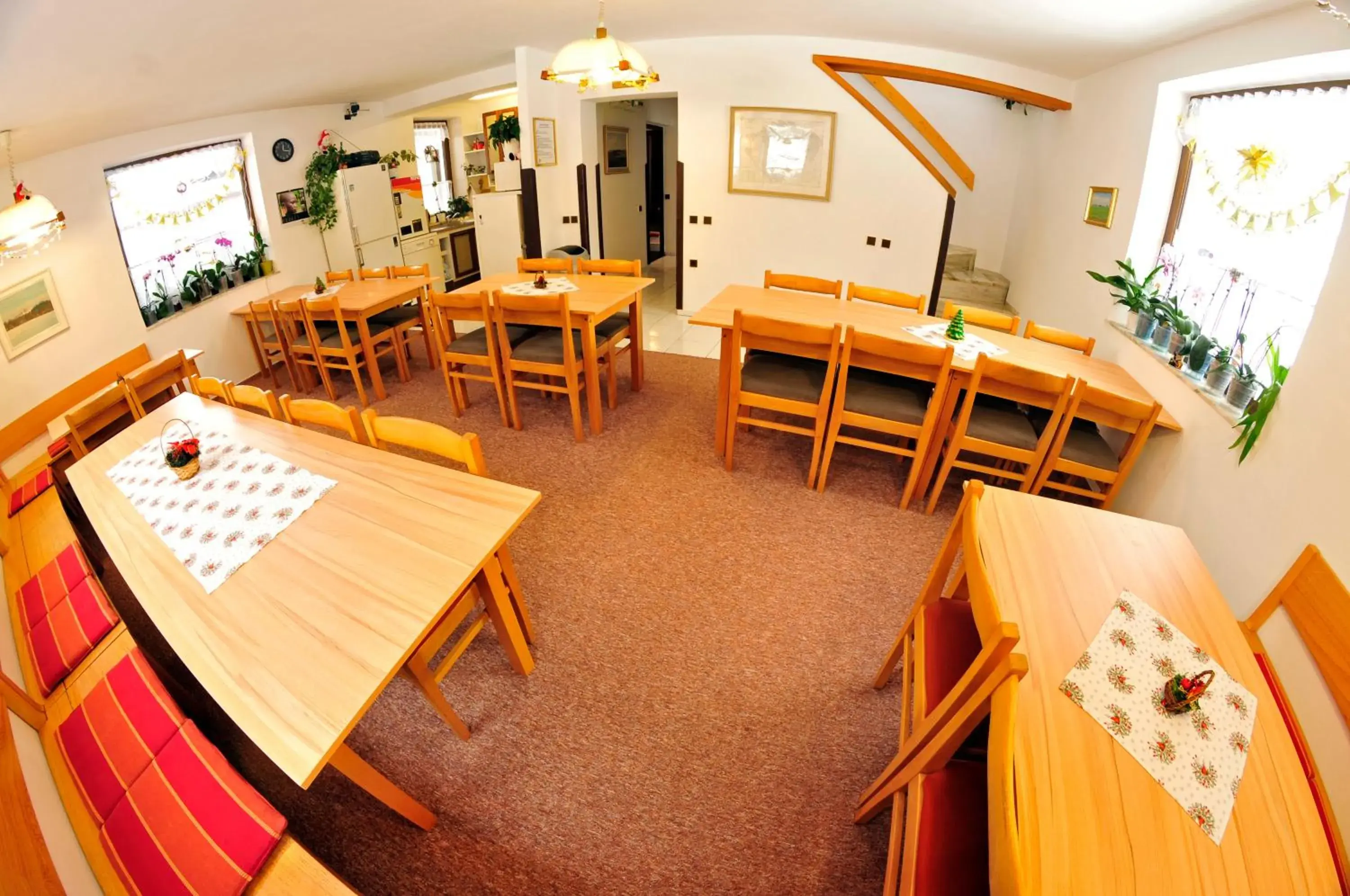 Small Twin Room - single occupancy in Pension 444 - Ski Resort Herlikovice and Bubakov Small Twin Room - single occupancy in Pension 444 - Ski Resort Herlikovice and Bubakov