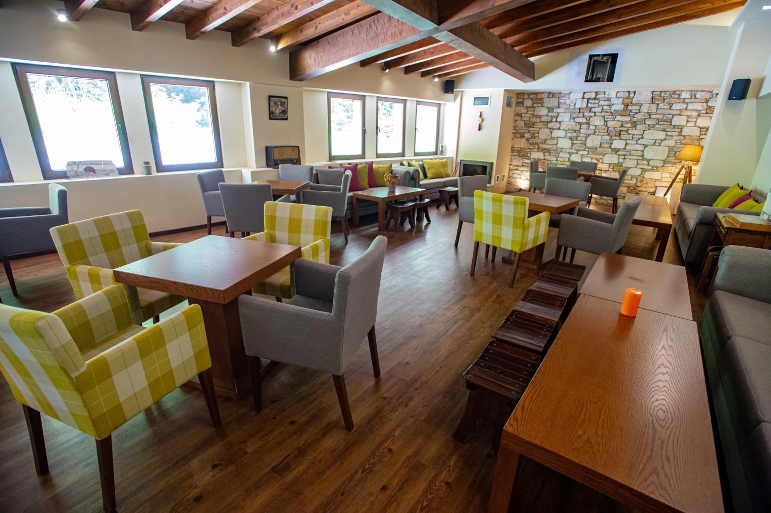 Restaurant/places to eat in Manthos Mountain Resort & Spa