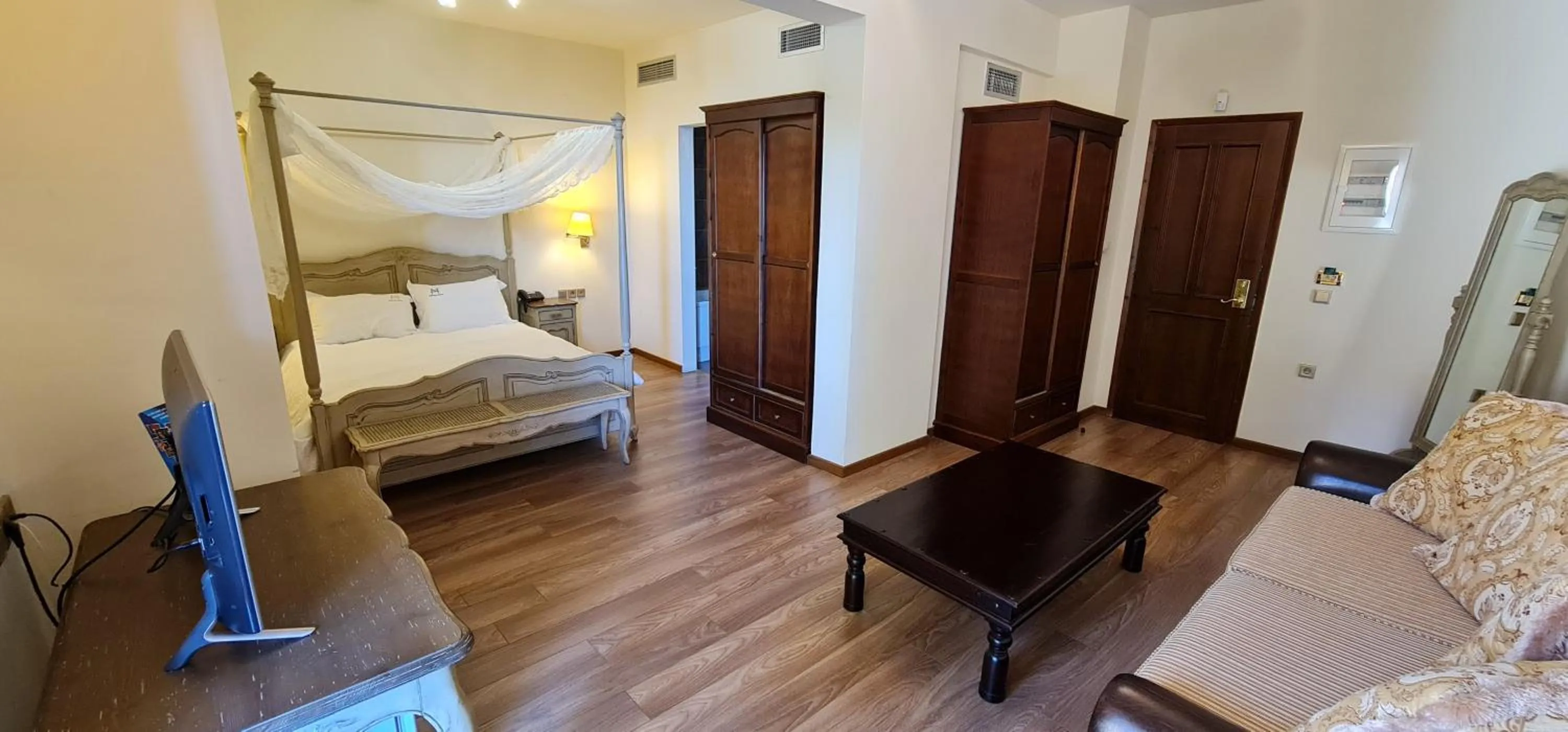 Photo of the whole room, Bed in Manthos Mountain Resort & Spa