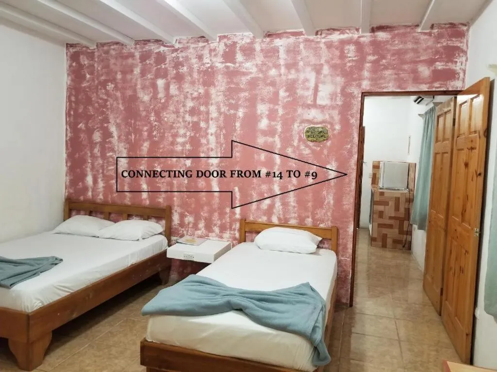 Bed in Mapi's Cabins