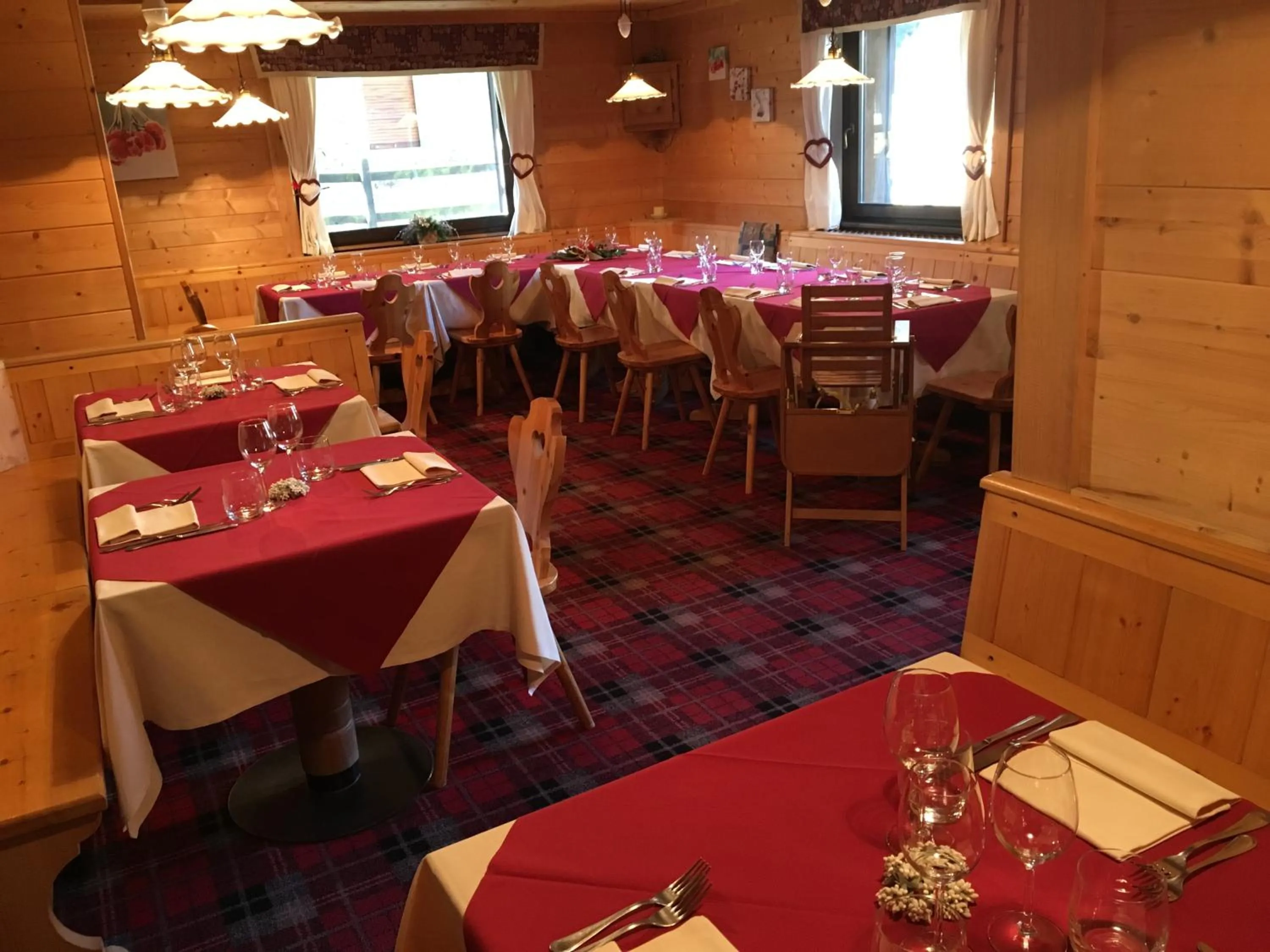 Restaurant/places to eat in Hotel Gran Baita