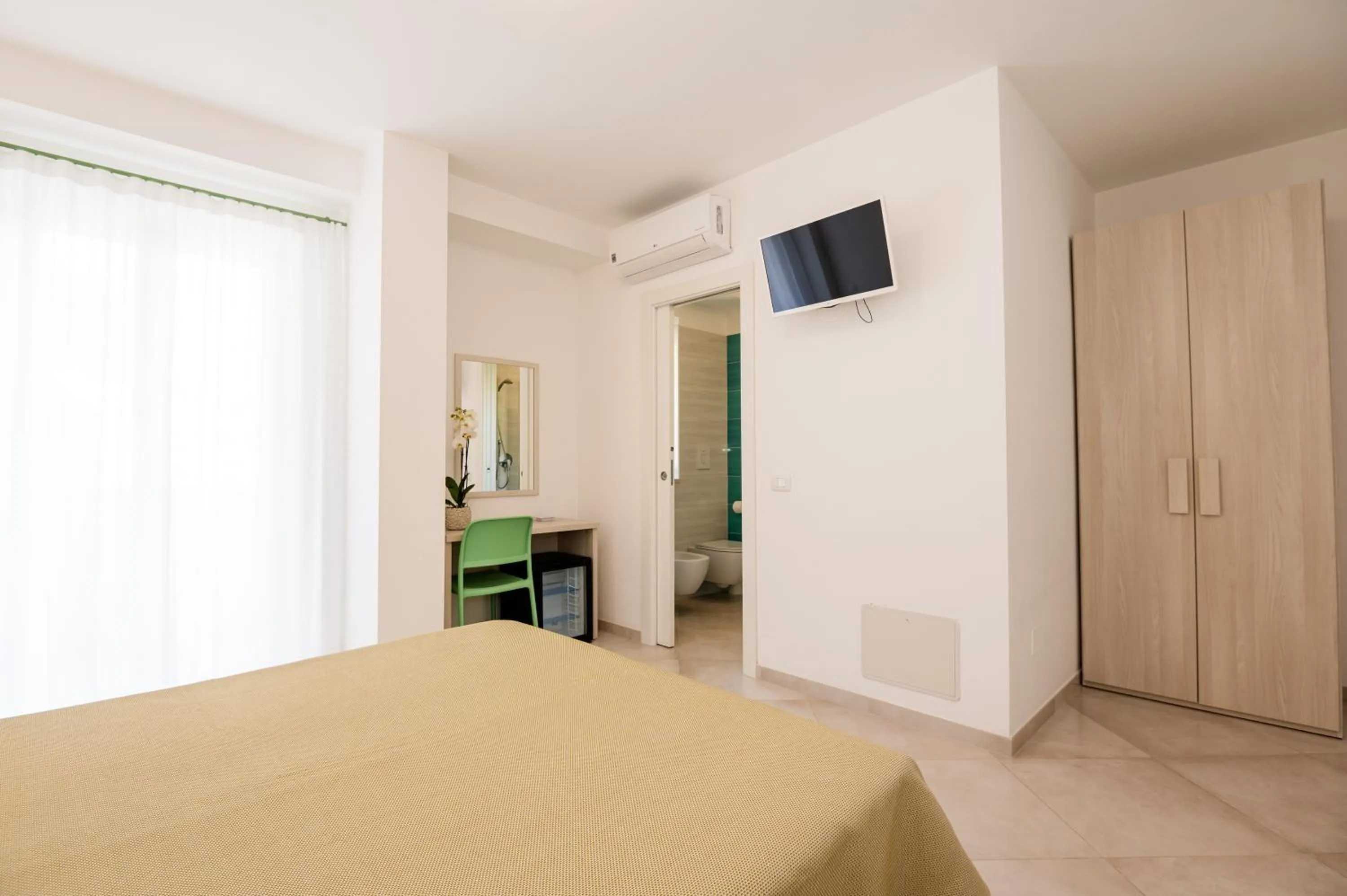 TV and multimedia, Bed in Hotel Sfinalicchio