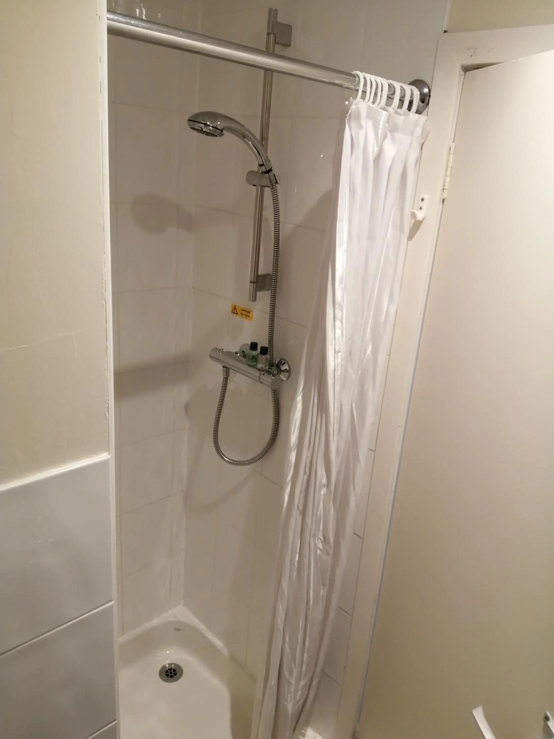 Bathroom in Eight Acres Hotel