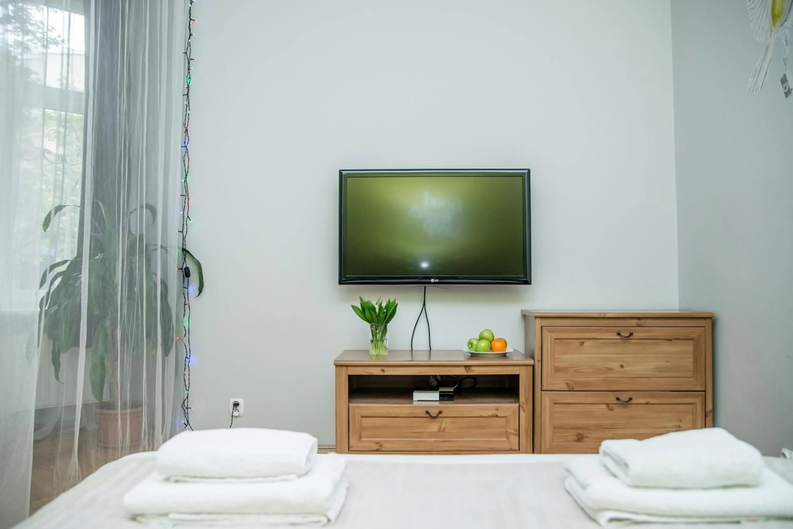 TV and multimedia, Bed in Red Kurka Apartments