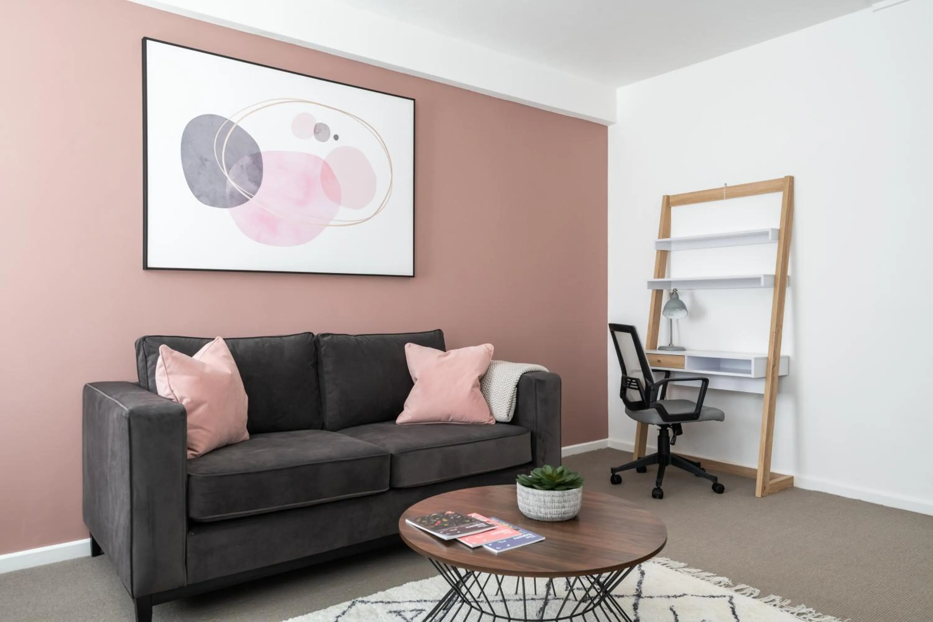 Dolphin House Serviced Apartments