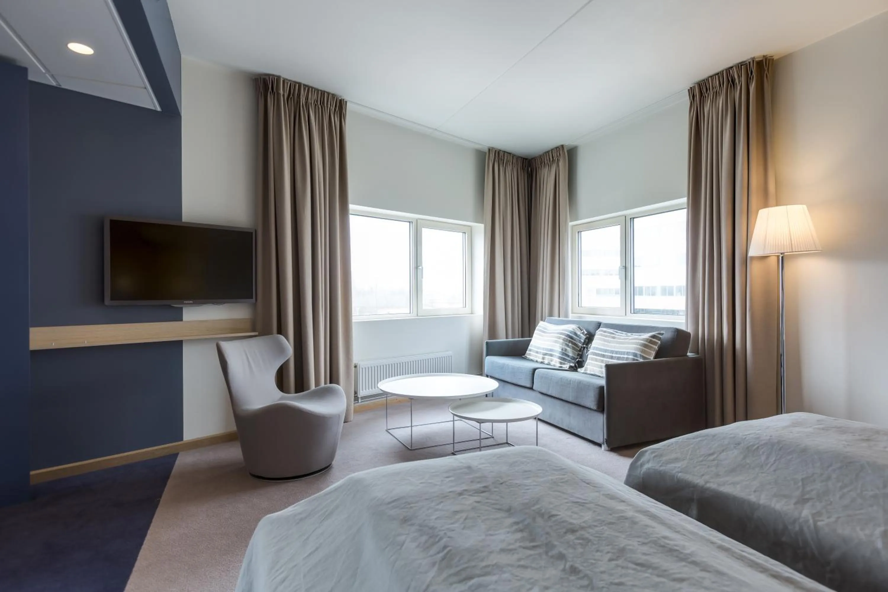 TV and multimedia, Bed in Quality Hotel Expo