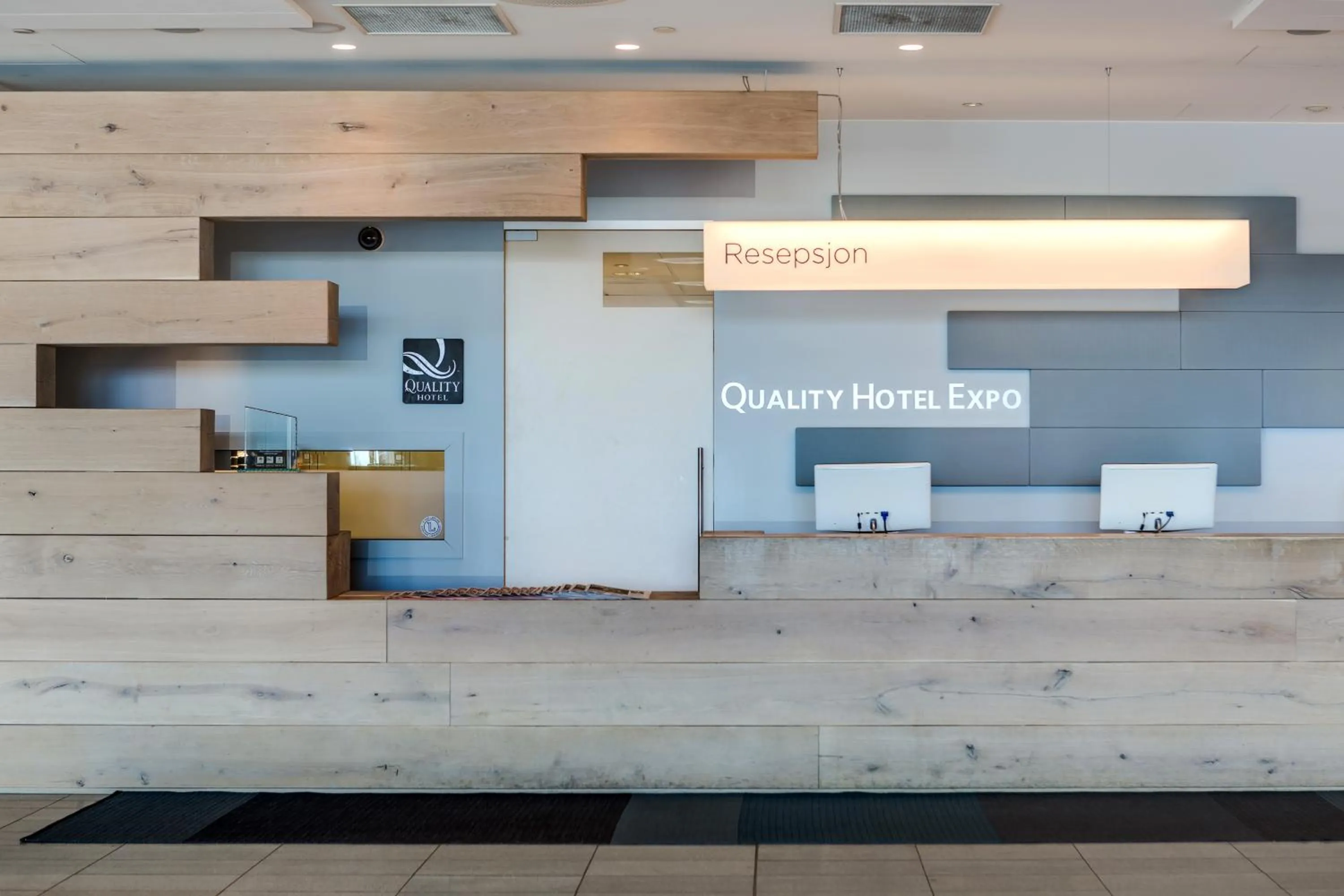 Lobby or reception in Quality Hotel Expo