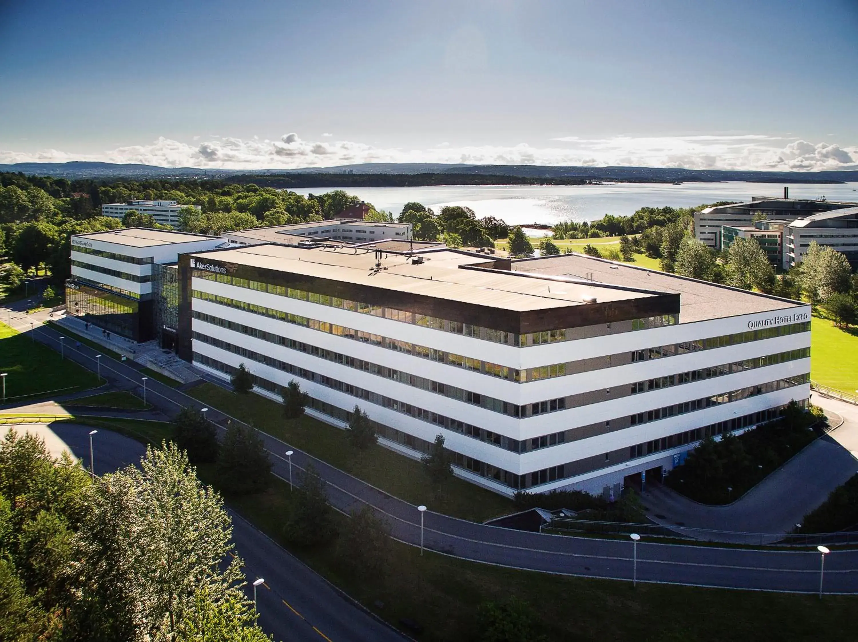 Facade/entrance in Quality Hotel Expo Facade/entrance in Quality Hotel Expo