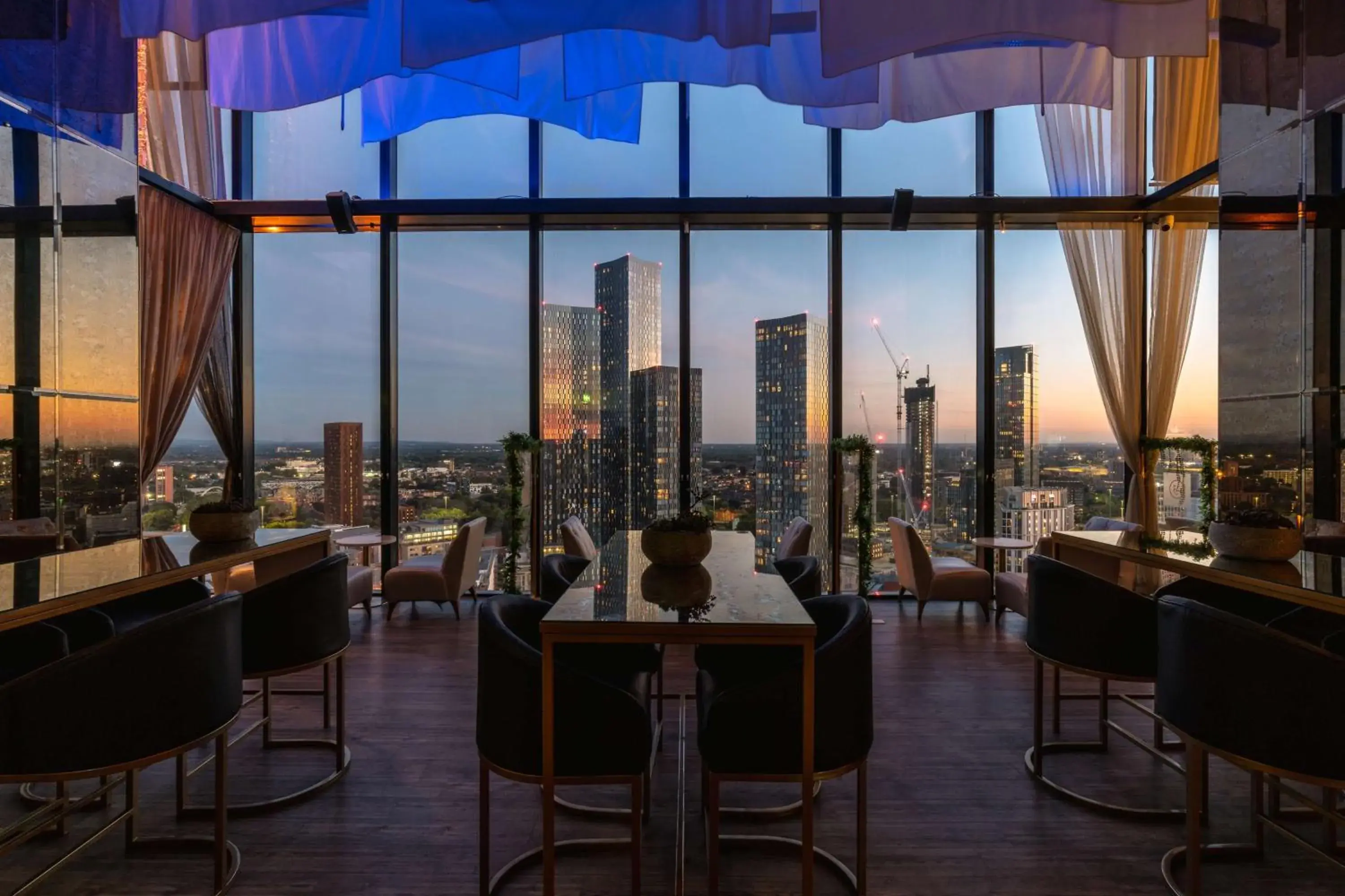 Restaurant/places to eat in Hilton Manchester Deansgate Restaurant/places to eat in Hilton Manchester Deansgate