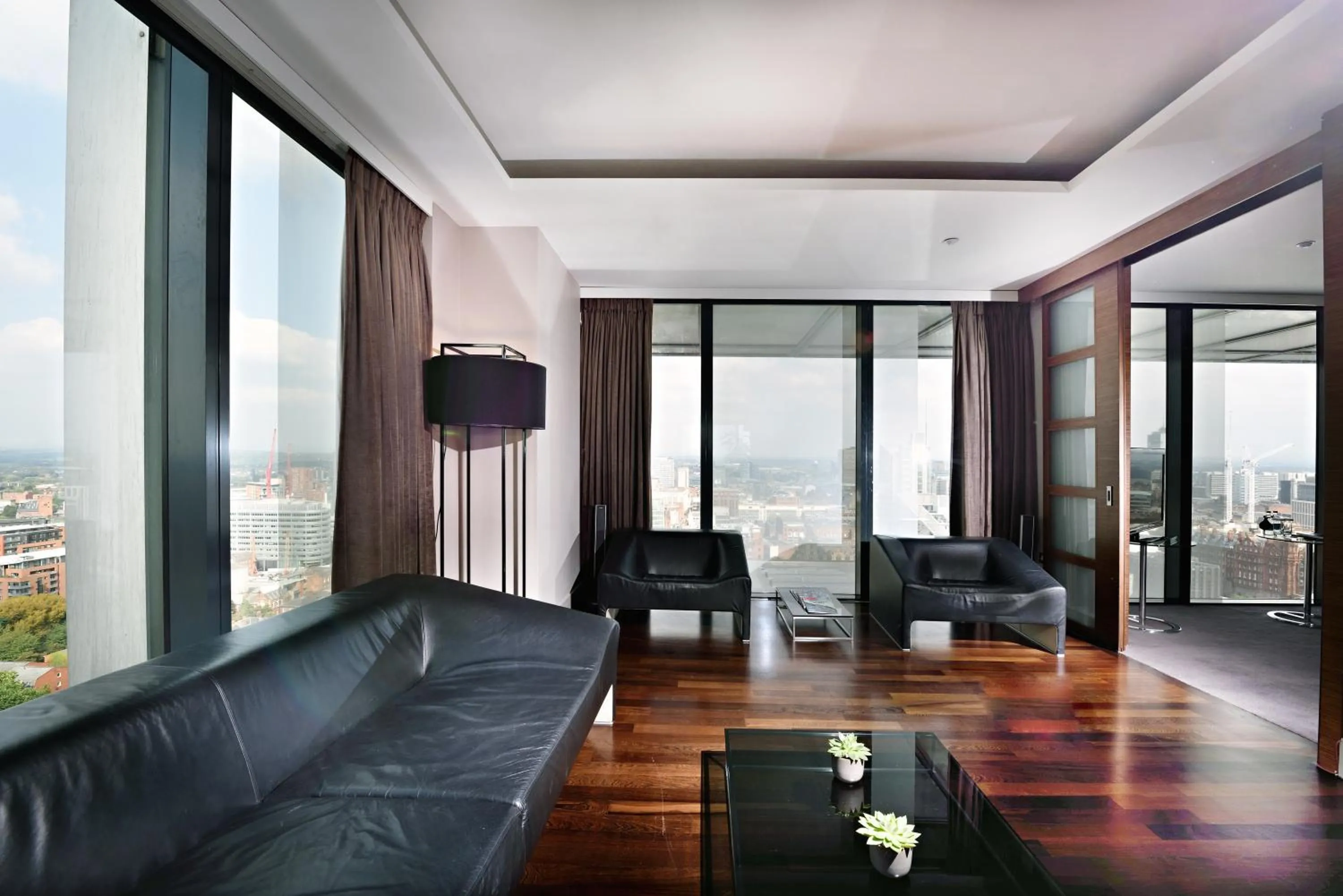 Living room in The Manchester Deansgate Hotel, by IHG
