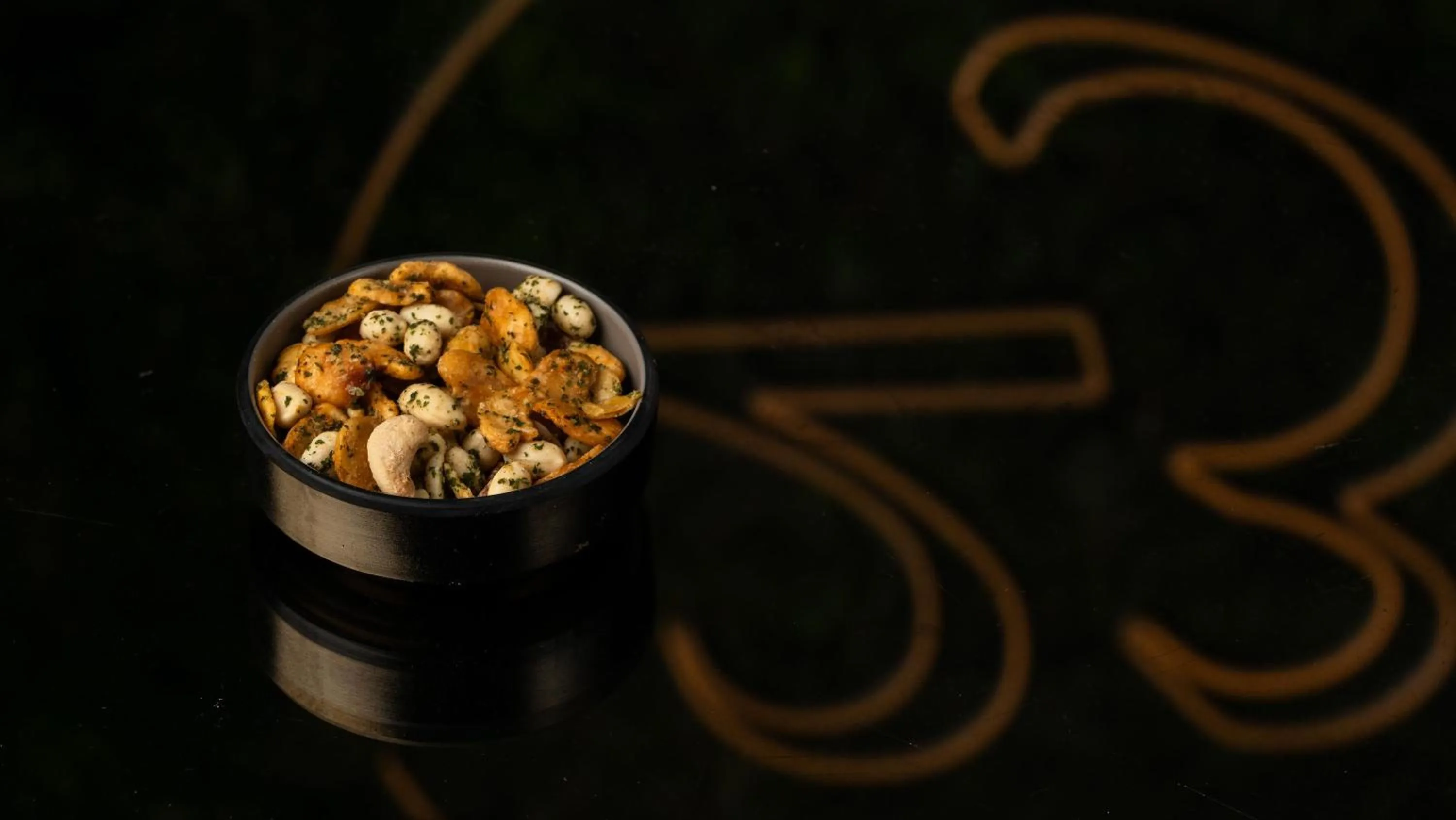 Lounge or bar in The Manchester Deansgate Hotel, by IHG