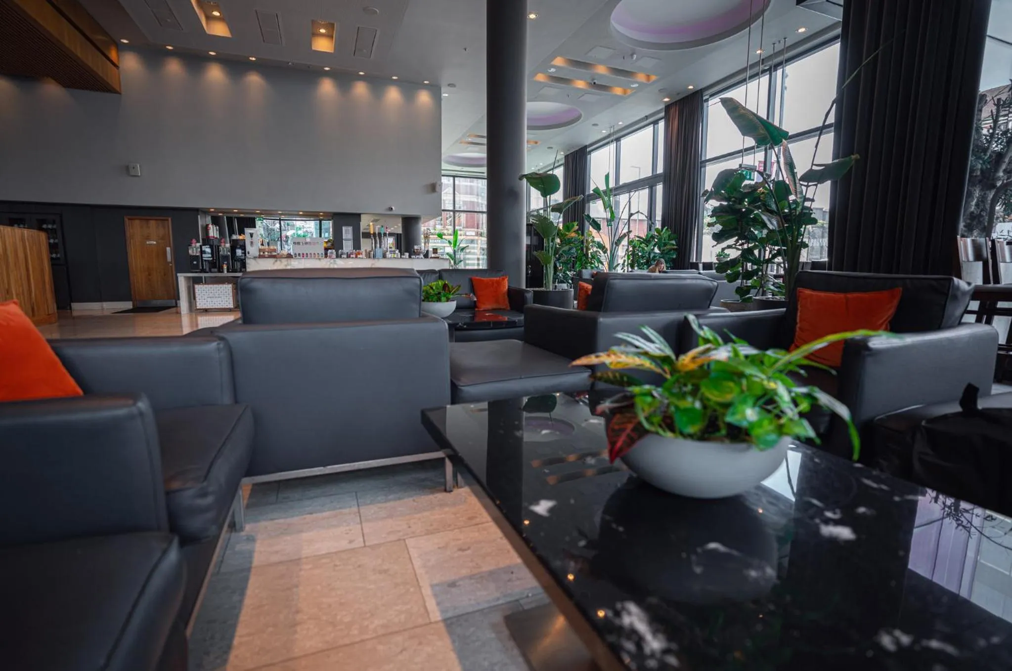 Lounge or bar in The Manchester Deansgate Hotel, by IHG