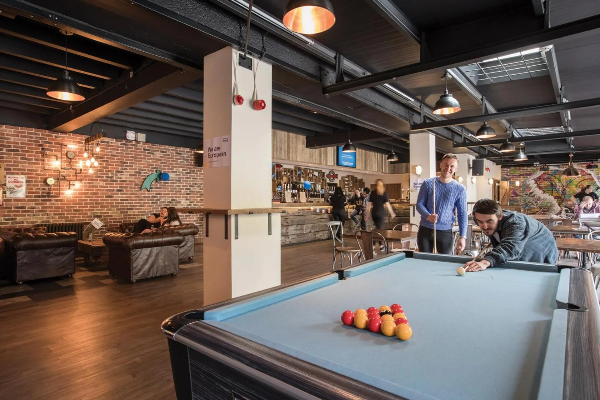 Restaurant/places to eat in Tyler Court, University of Kent