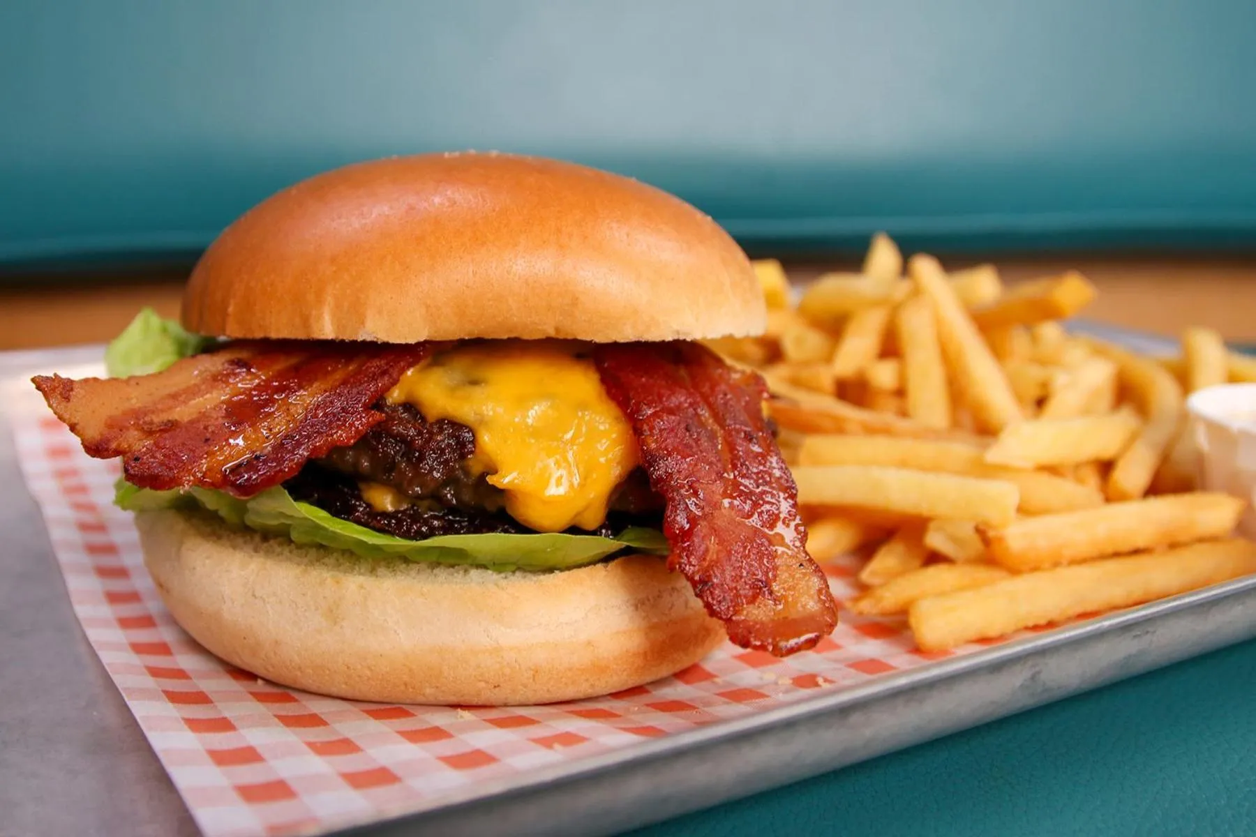 Restaurant/places to eat in Tyler Court, University of Kent