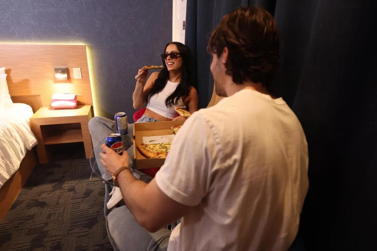 Bed in Le Fabreville Motel & Suites