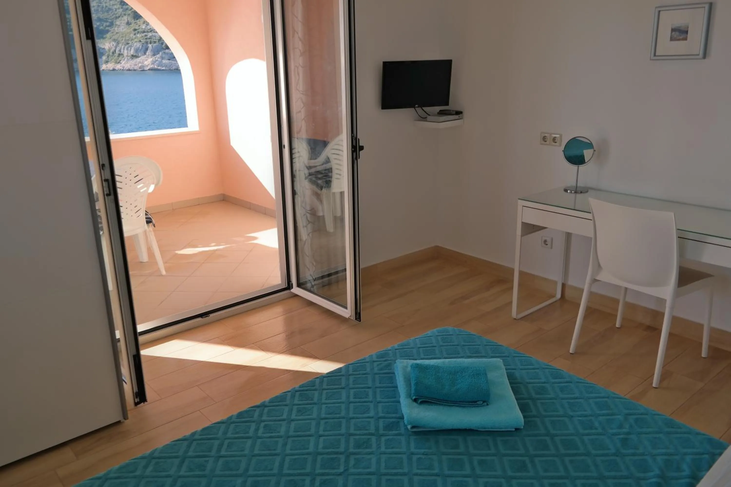 Bedroom, Bed in Direkt am Meer-Apartments Puntaplanka