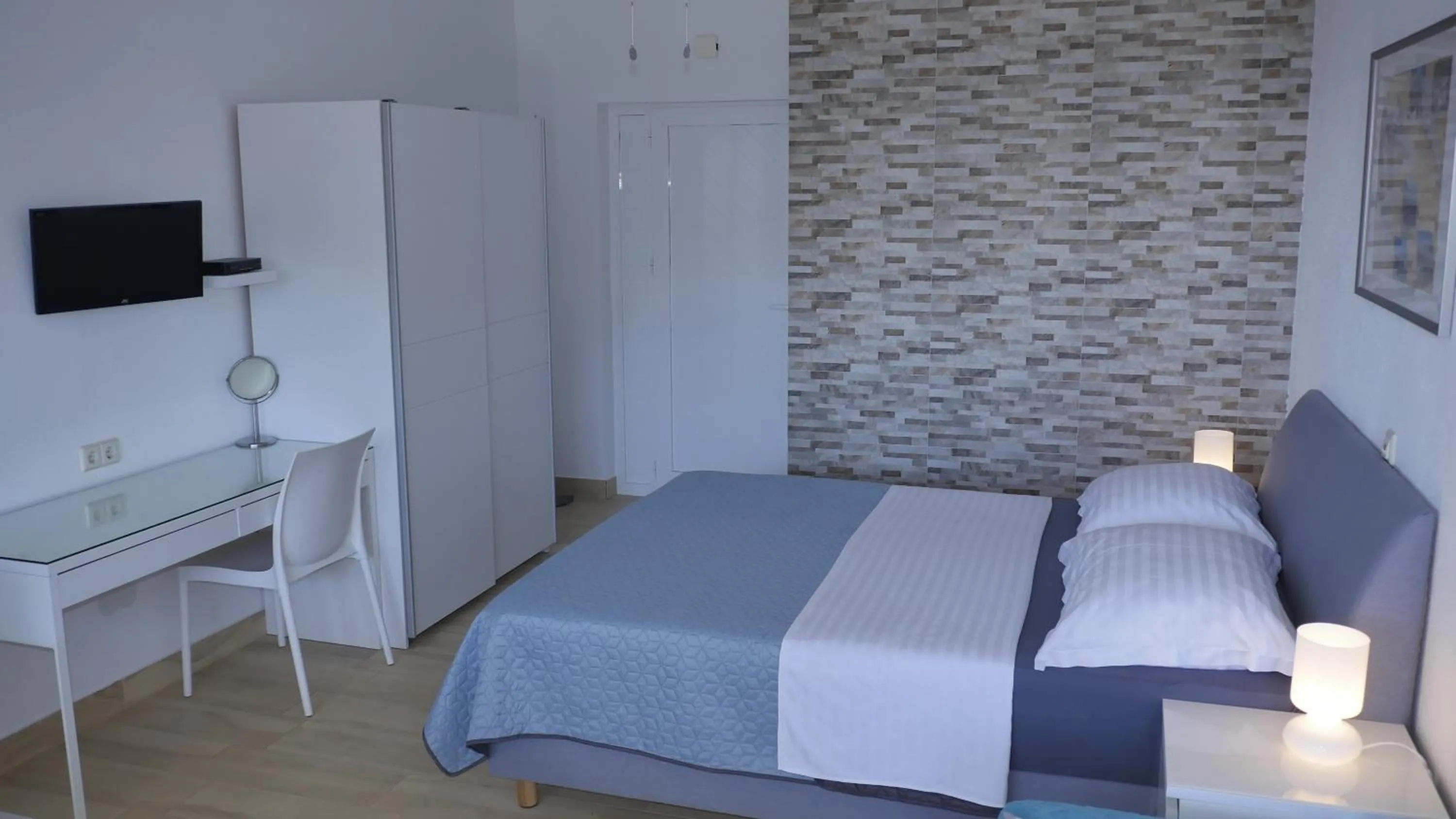 Bedroom, Bed in Direkt am Meer-Apartments Puntaplanka