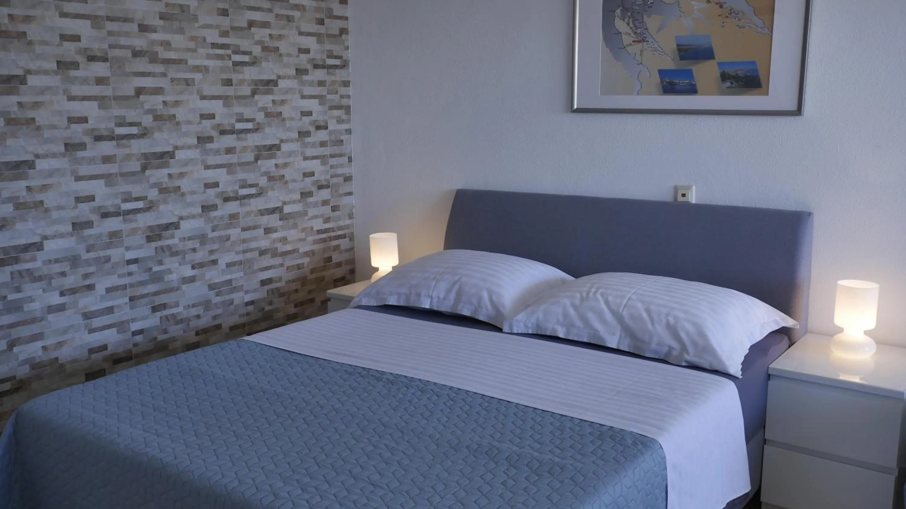 Bedroom, Bed in Direkt am Meer-Apartments Puntaplanka