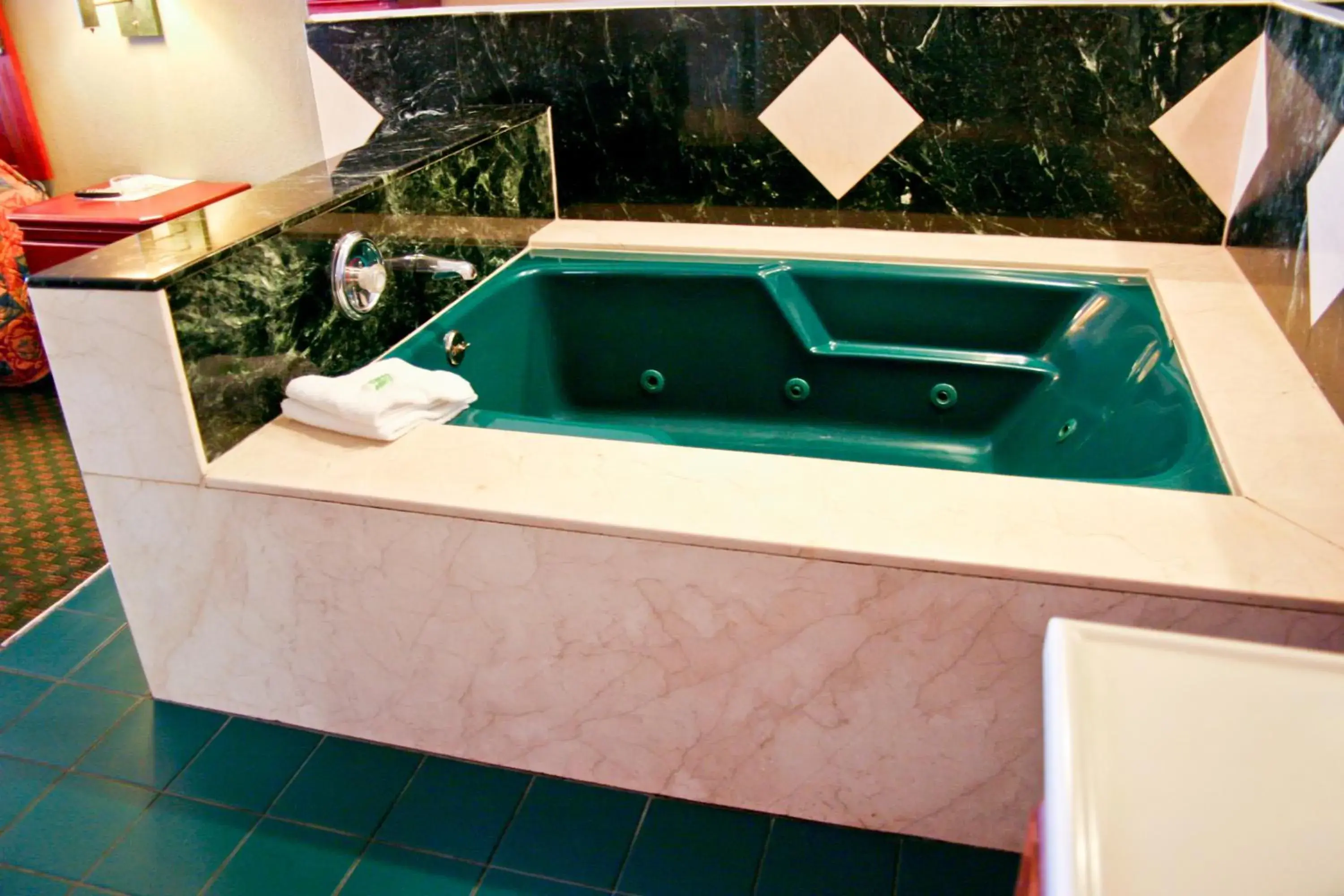 Spa and wellness centre/facilities in La Mirage Inn LAX Airport Spa and wellness centre/facilities in La Mirage Inn LAX Airport