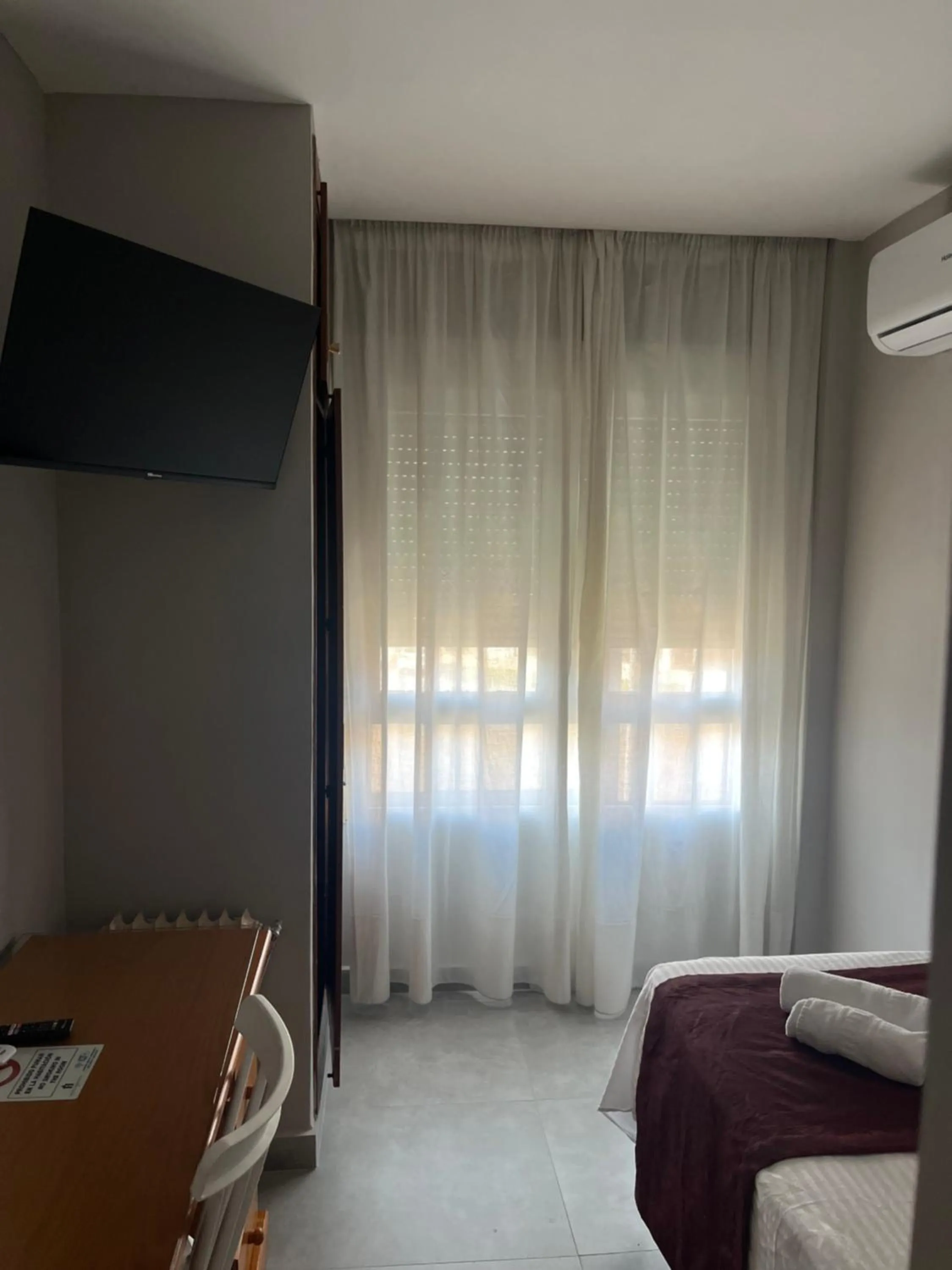 TV and multimedia in Hotel Santa Fe