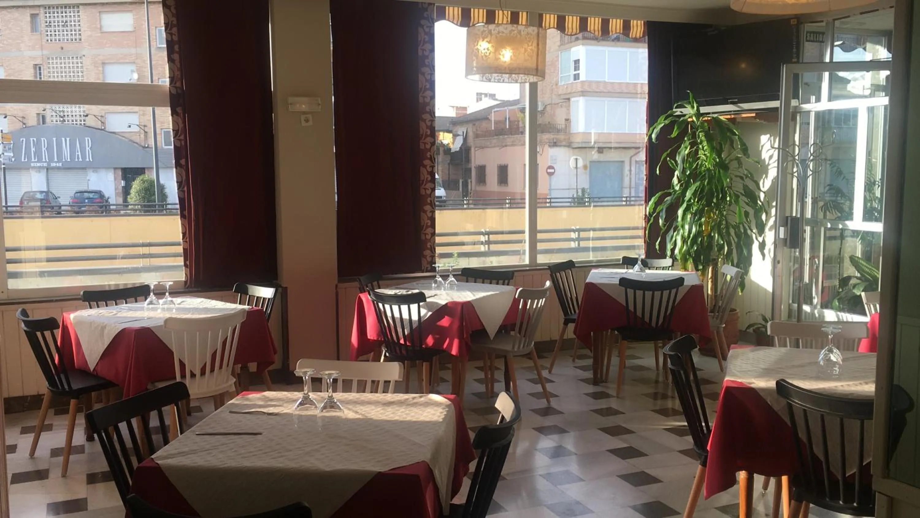 Restaurant/places to eat in Hotel Santa Fe