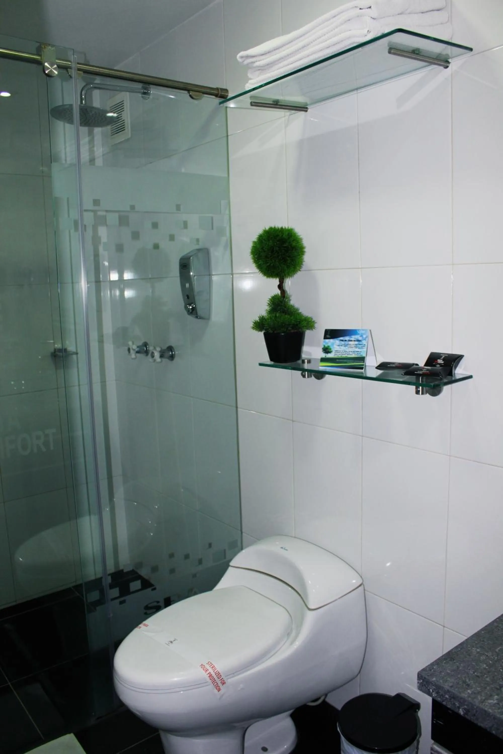 Bathroom in Hotel Bogota Expocomfort - Embajada Americana