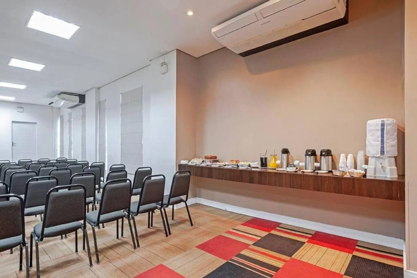 Banquet/Function facilities in Camboriu Express